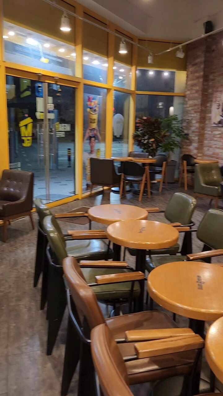 4번째 이미지