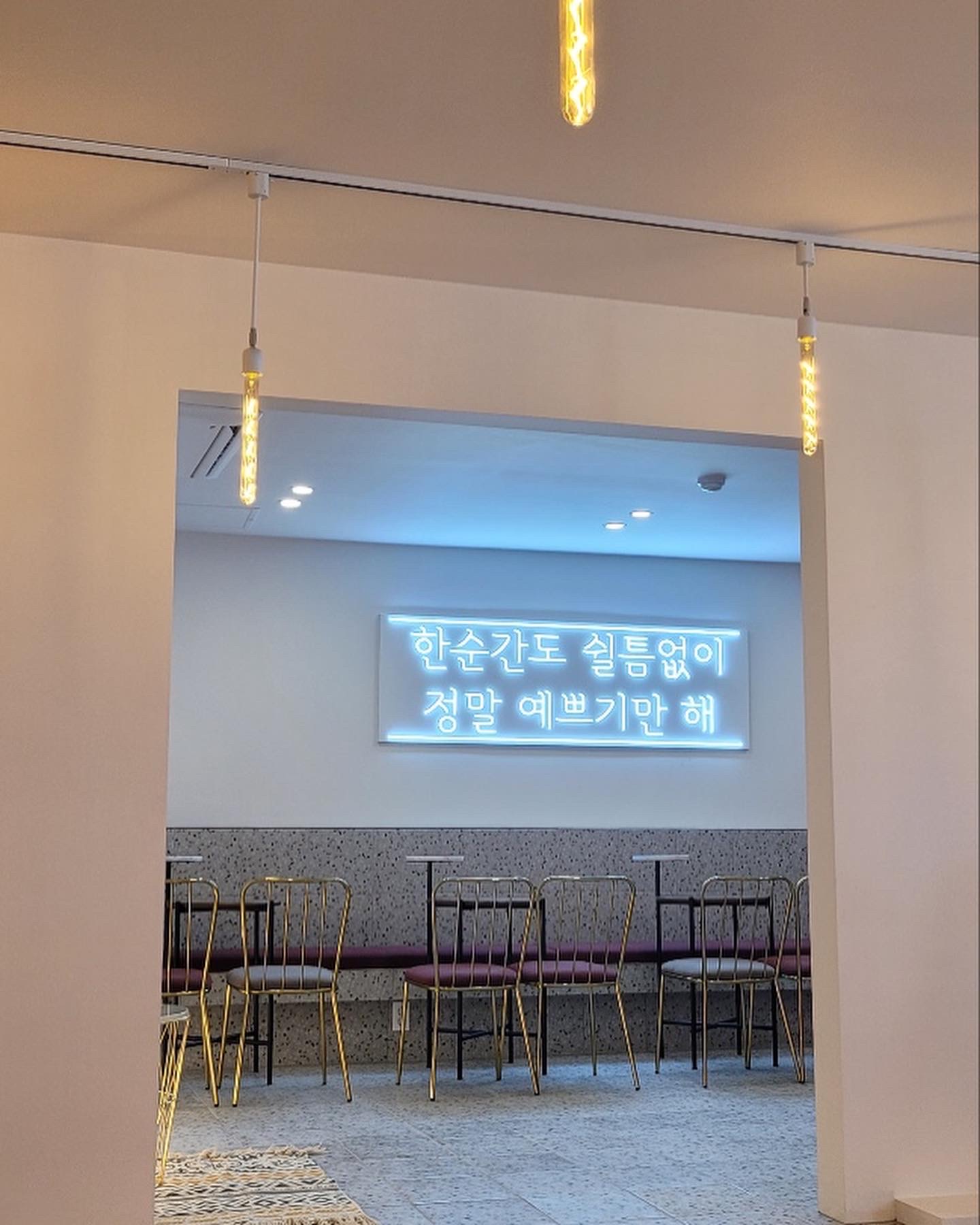 6번째 이미지