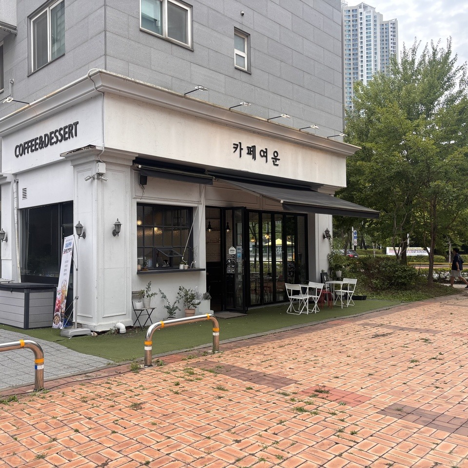 카페여운 매장 이미지
