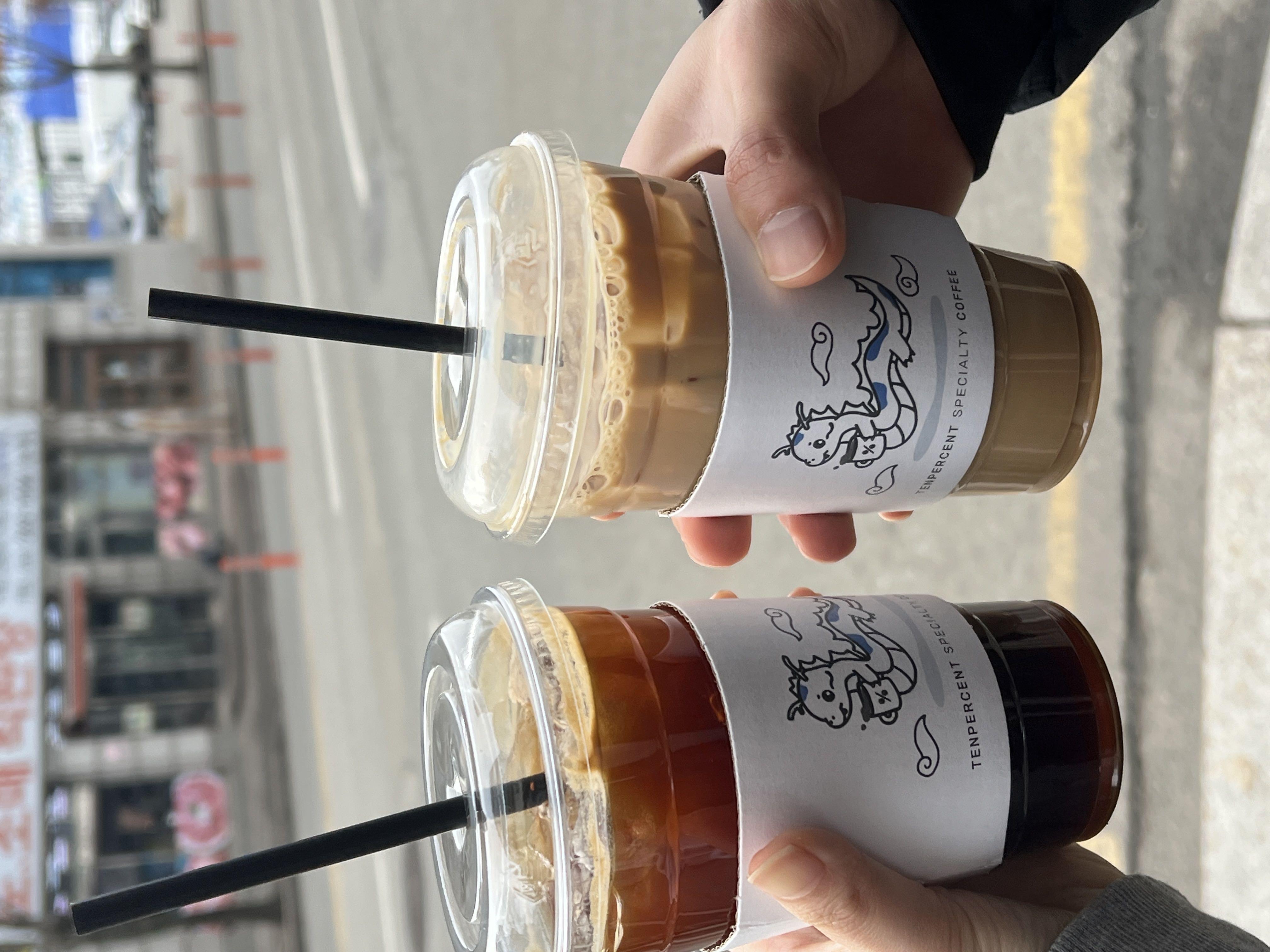 아아랑 바닐라빈아이스 주문했어요!
청