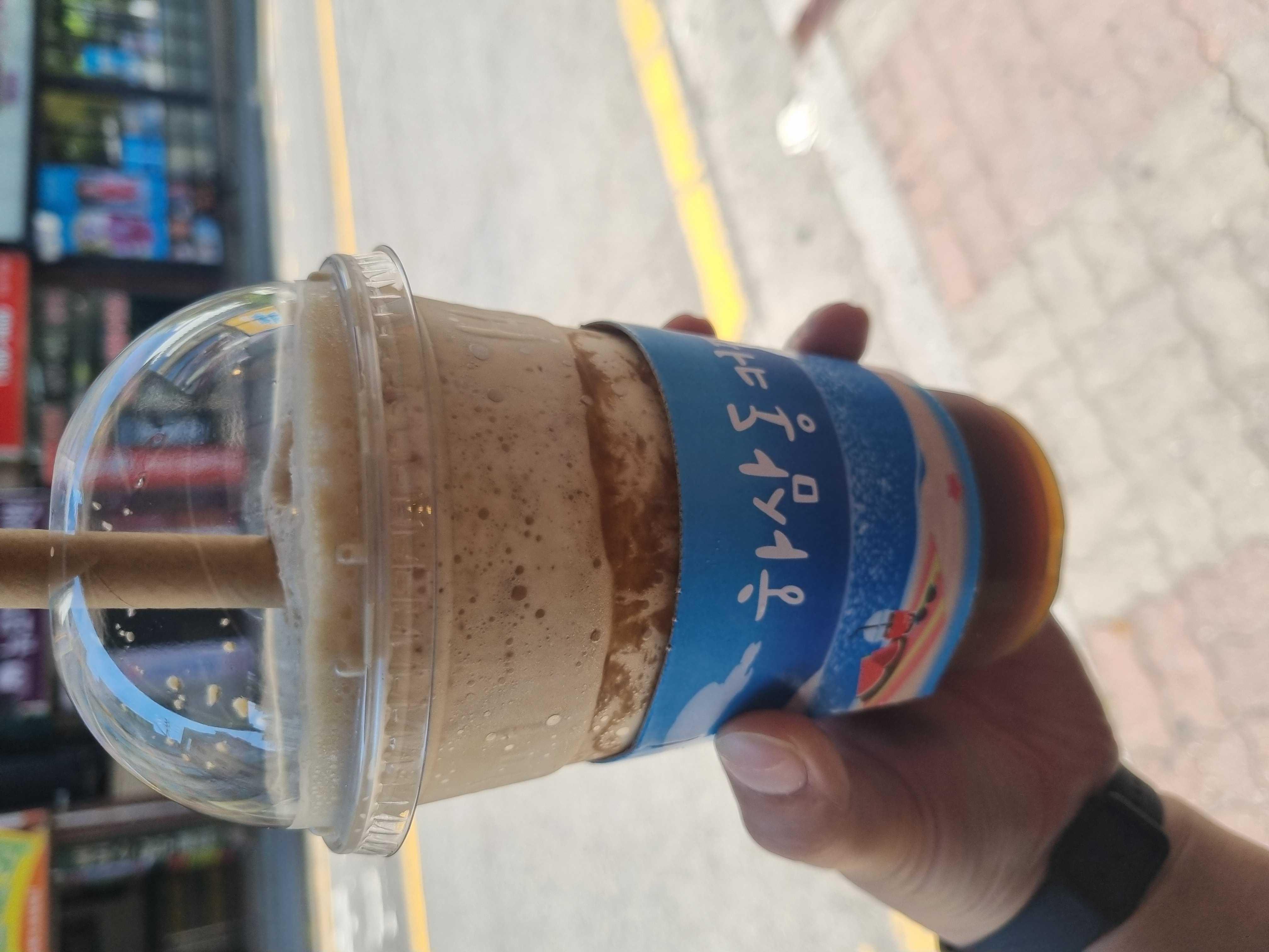 샤케라토라고해서 작을줄알았는데 커서 