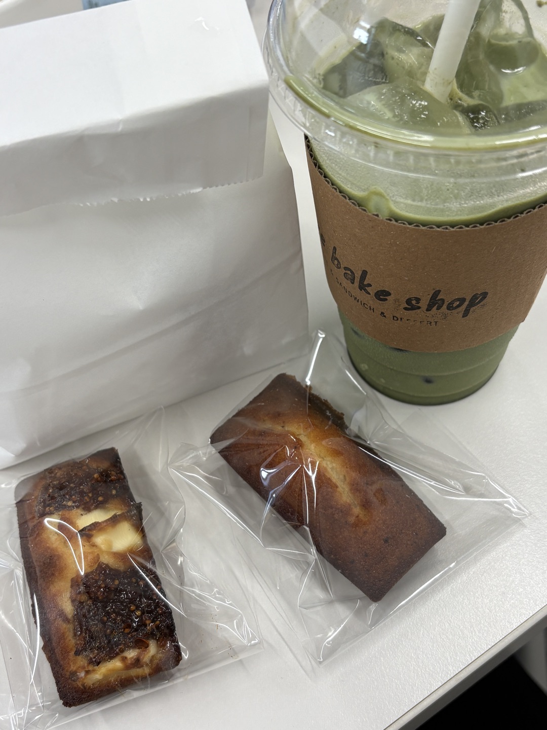휘낭시에 살짝 얼렸다가 먹어도 맛나요