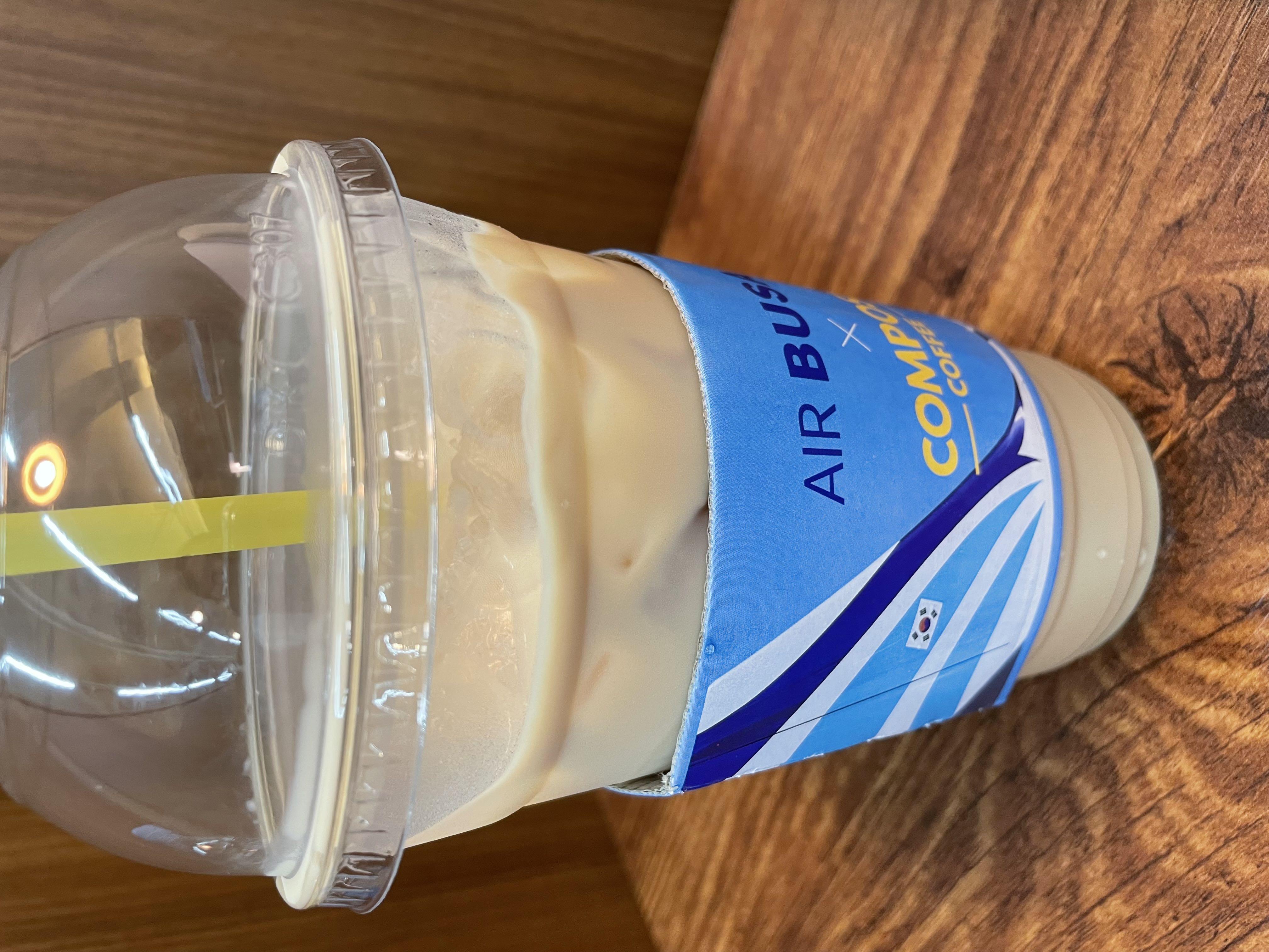 밀크티는 다른 컴포즈점과 맛이 달라요