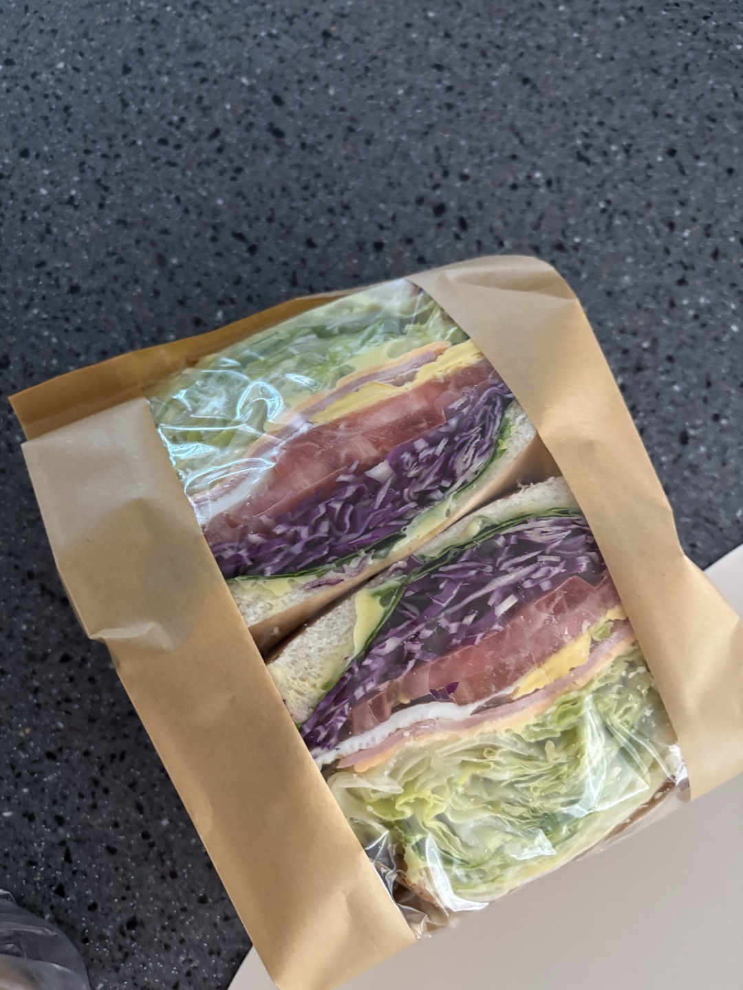 오랜만에 다시 오픈해서 주문했는데
여