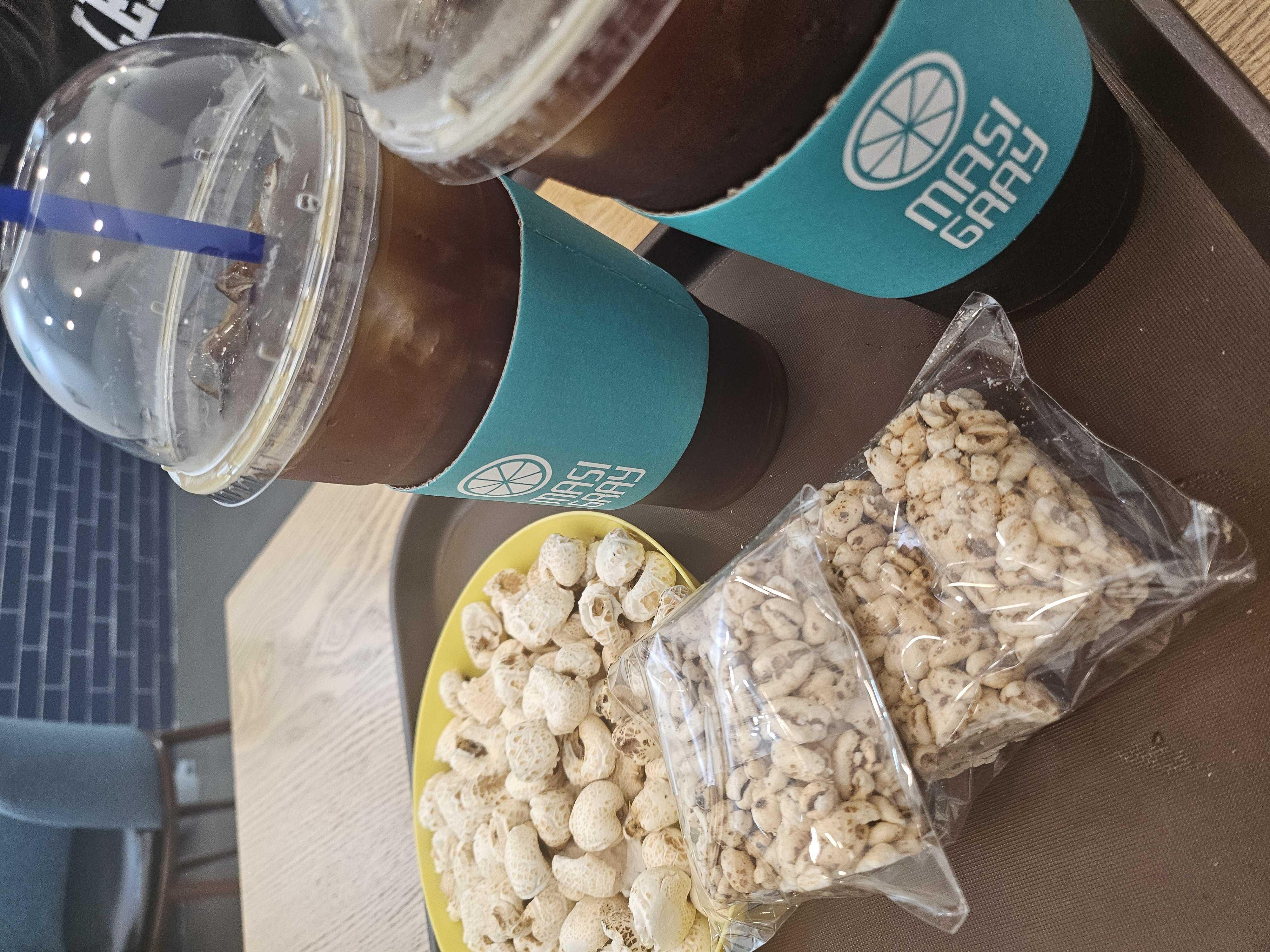 커피 신선하고 맛도 좋고 가격도 저렴
