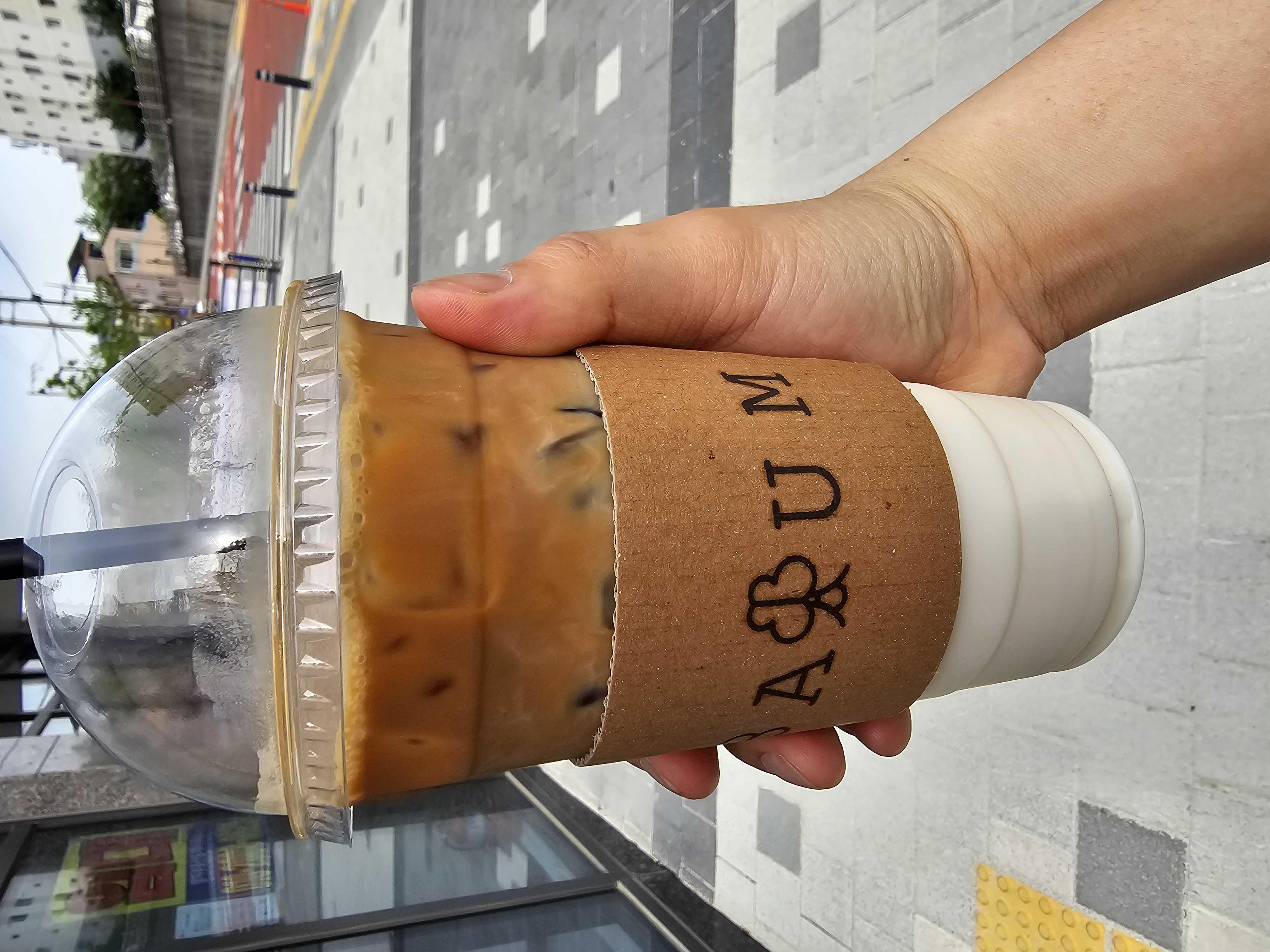 원두 우유 다 괜찮은 것들만 쓰시는 