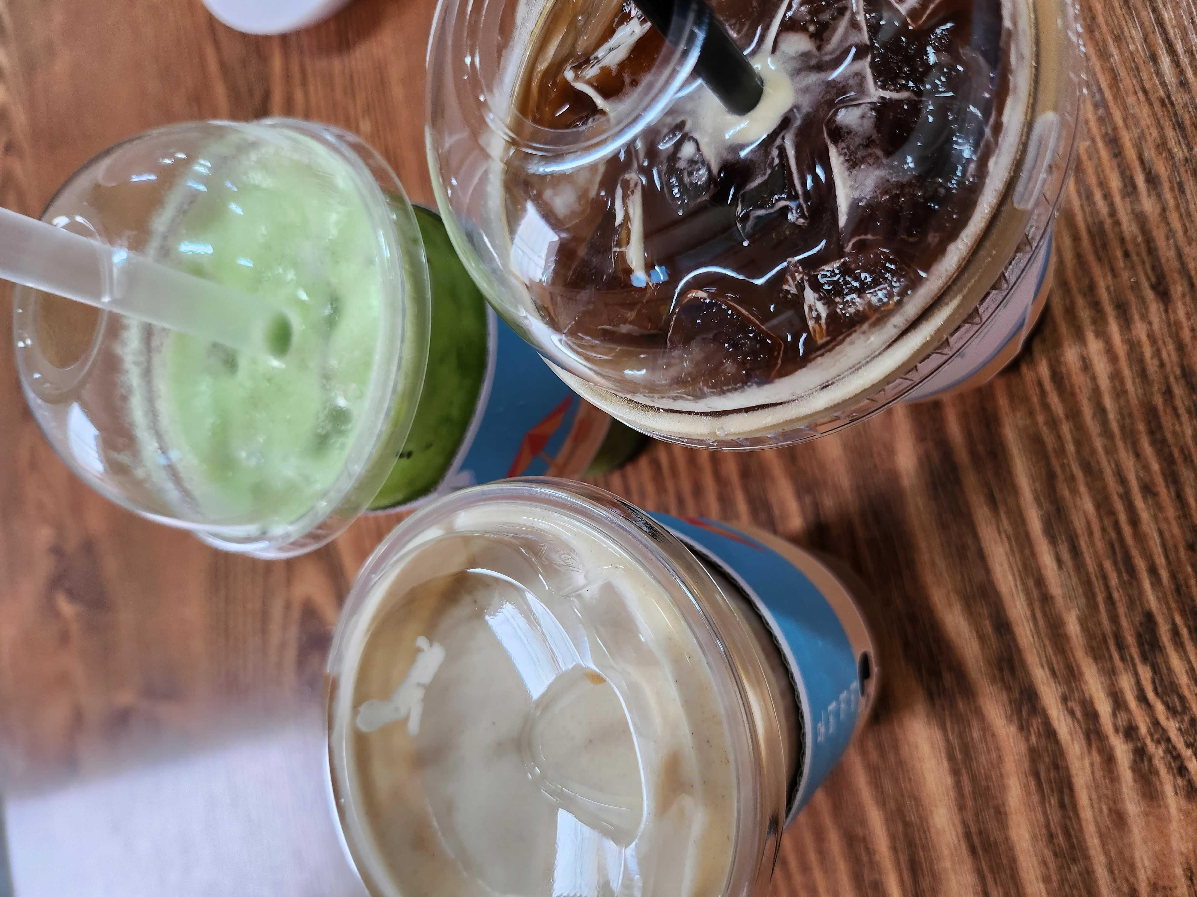 커피랑 키위주스 맛있게 잘 마셨어요~