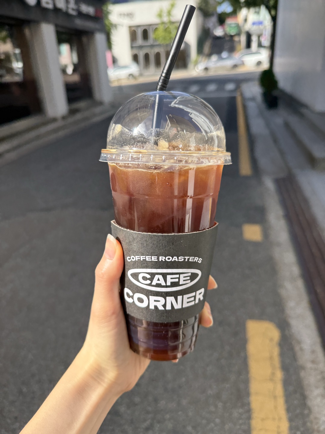 오늘 날씨 너무 좋은데 카페코너커피마