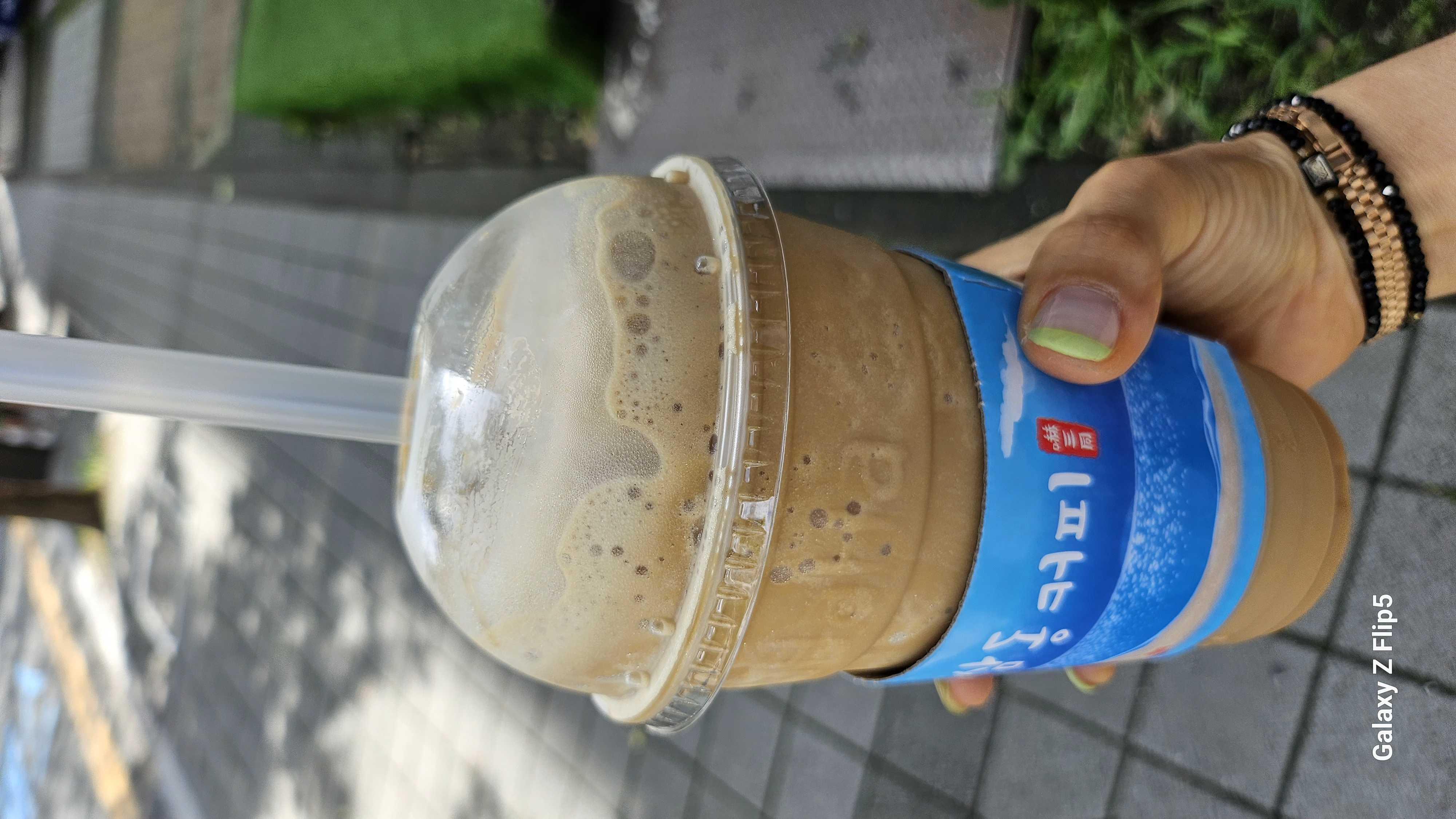 오랜만에 먹는 커피스무디 
여전히 맛