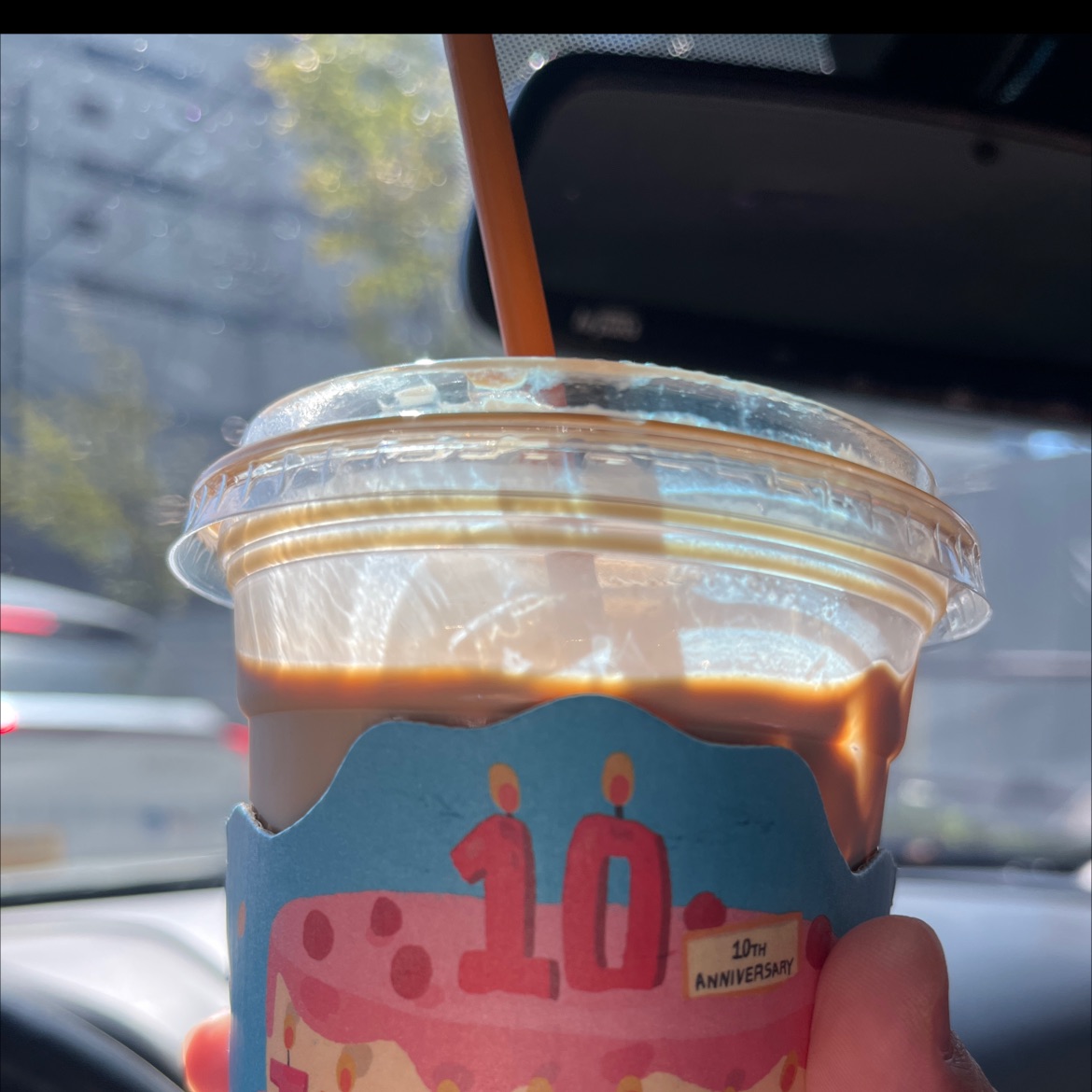 커피도 진하고 맛있어요. 사장님이랑 