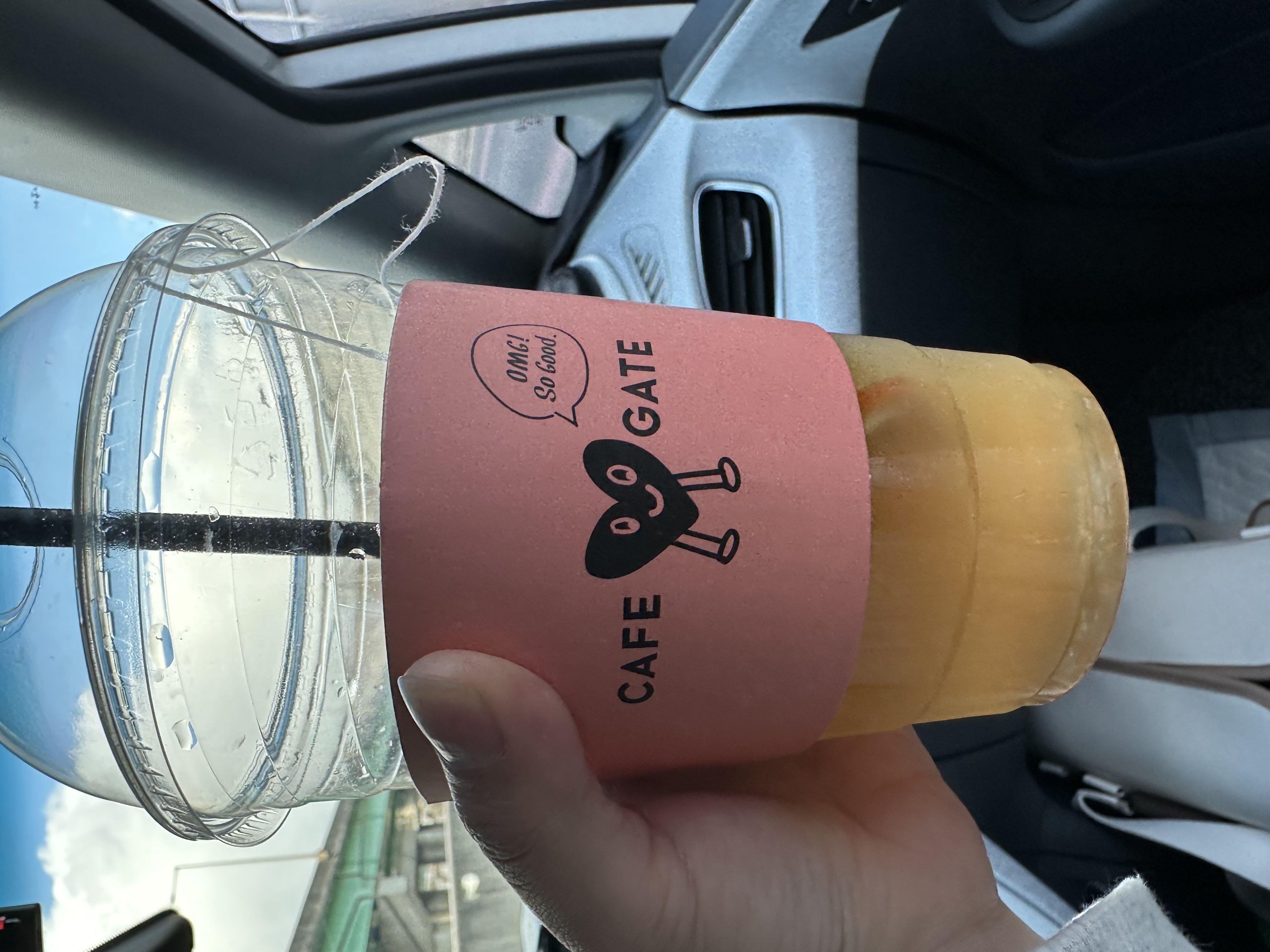 오렌지자몽블랙티 아이스를 주문했는데 
