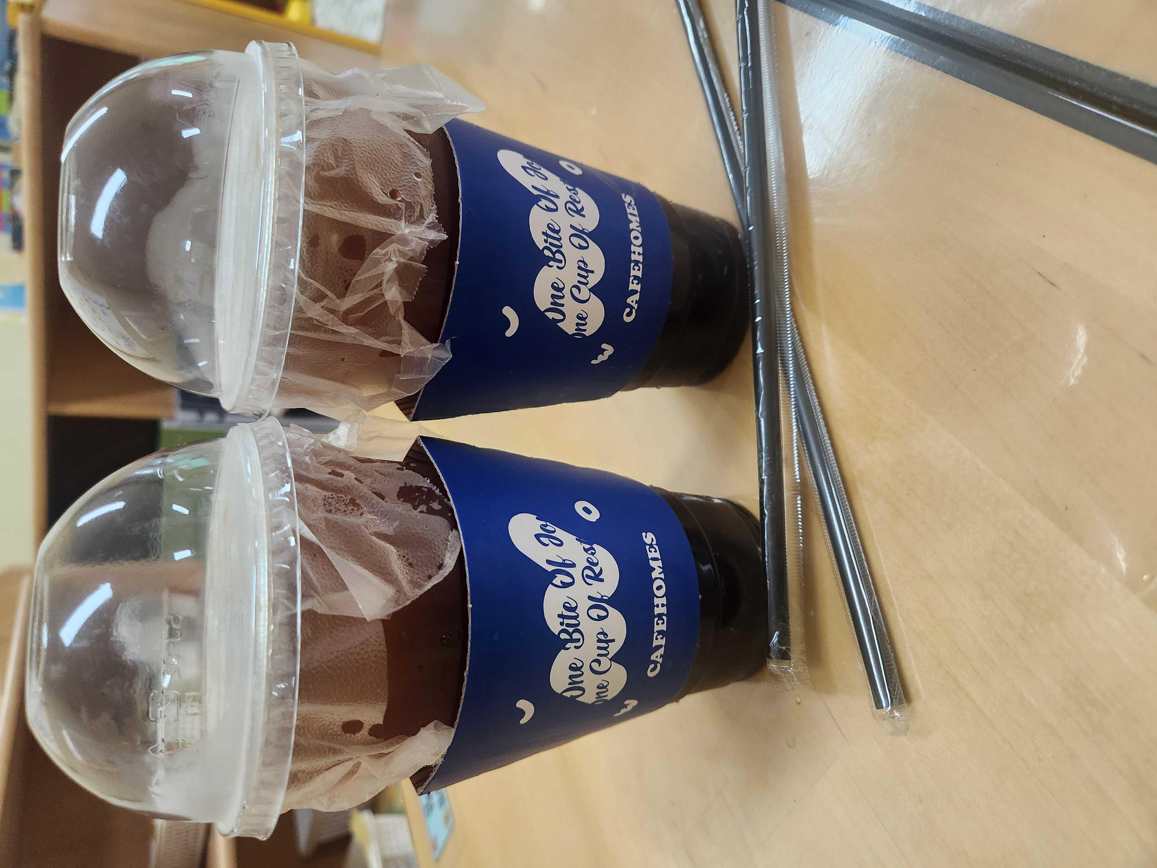 아침애 일찍 문 열어서 좋아용. 직원