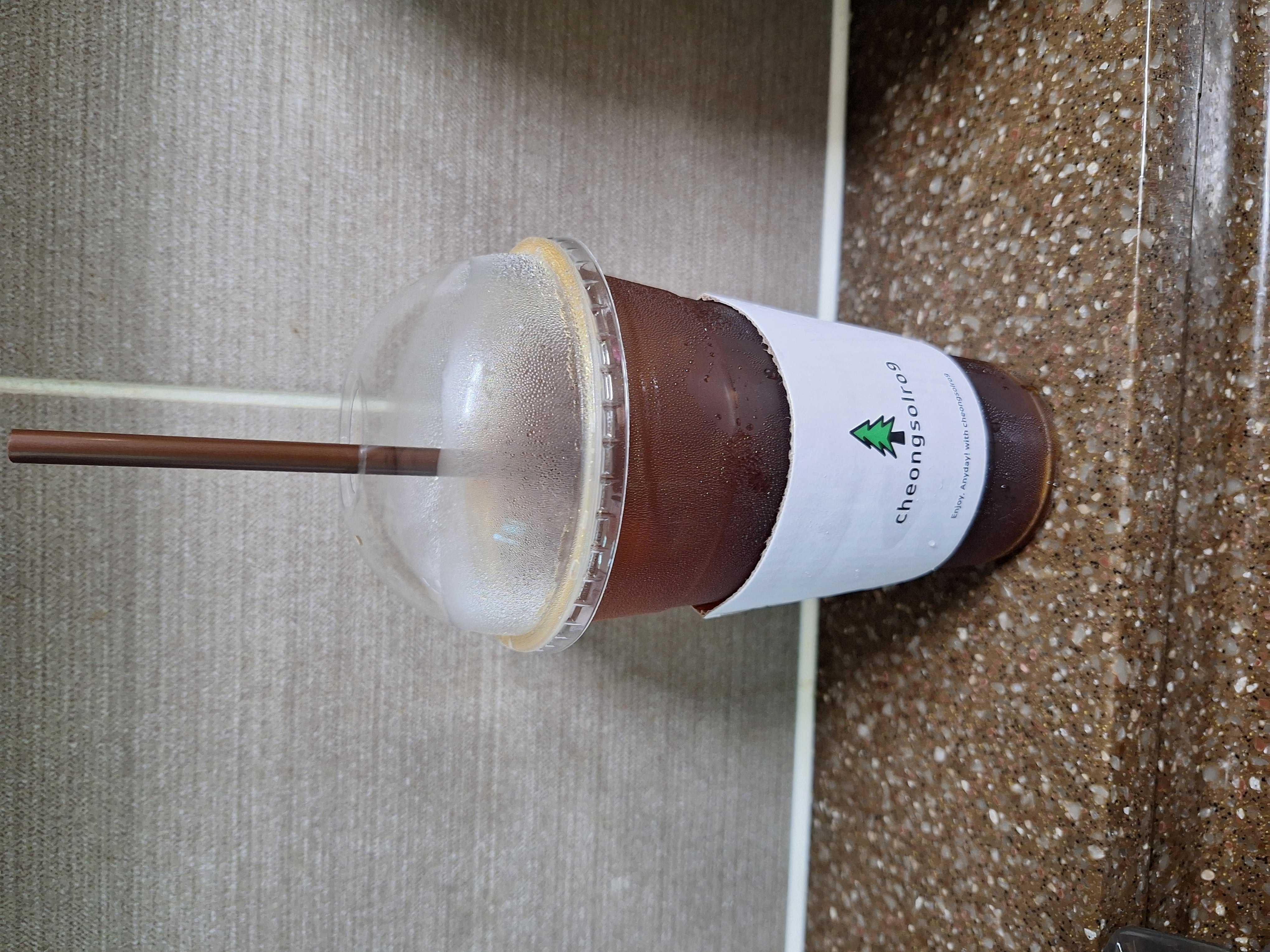 커피도 맛있지만 여자사장님이 너무 친
