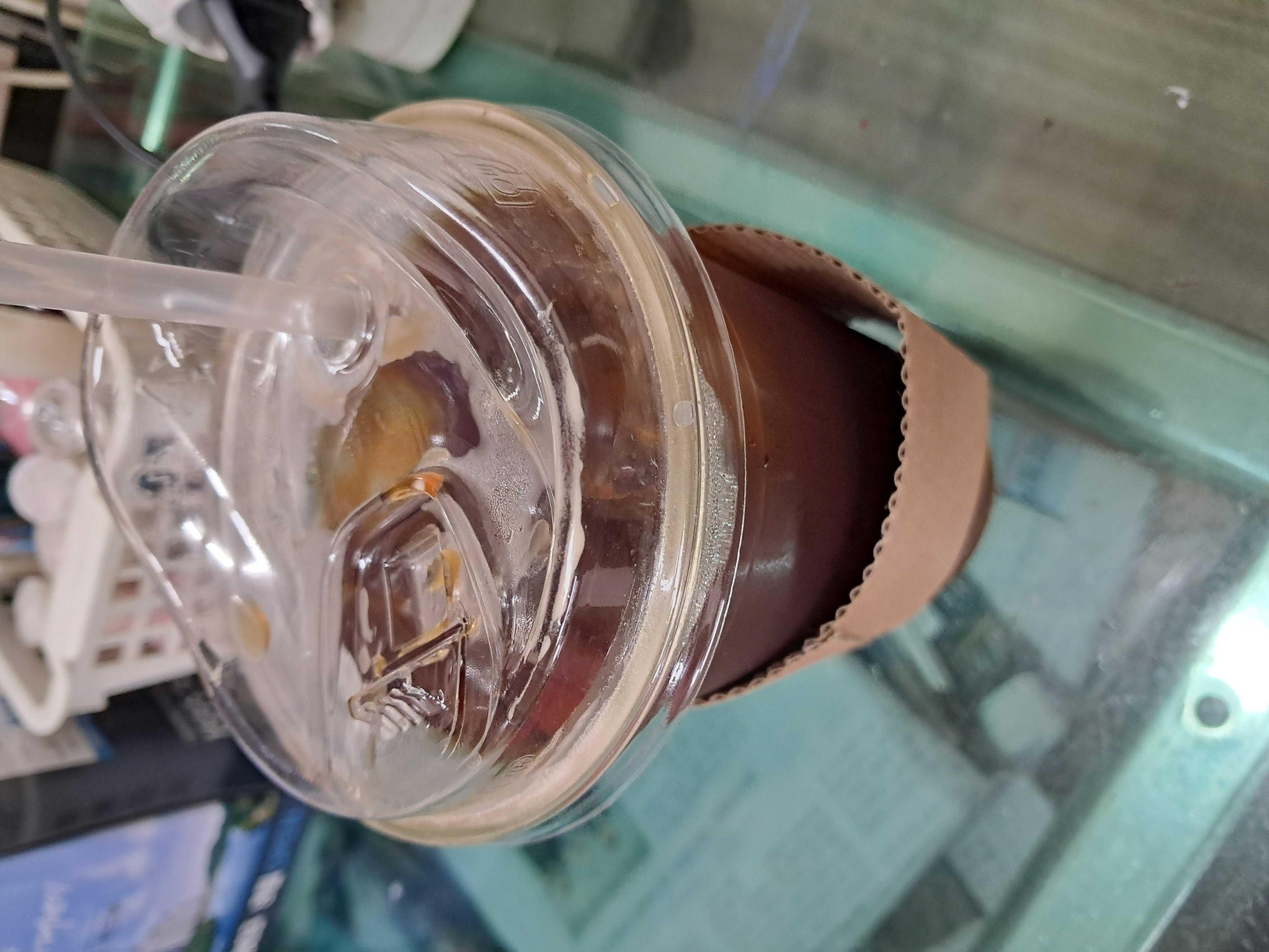 동네 커피맛집 이예요
아메리카노 크레