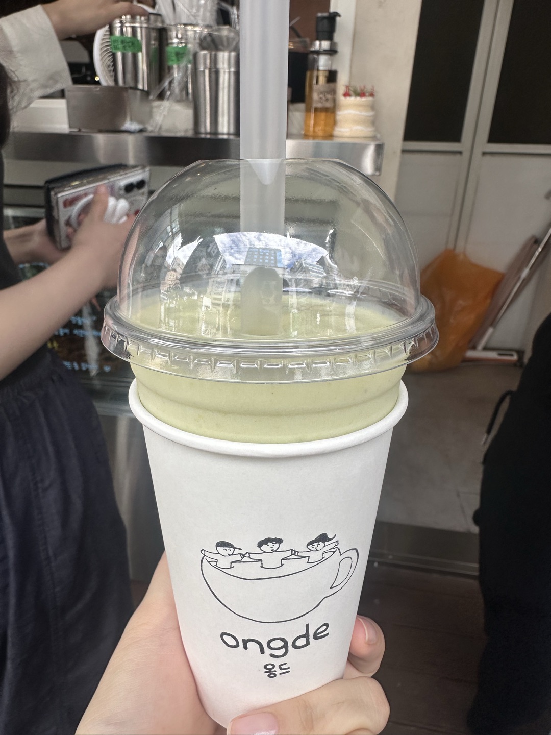 아보카도바나나스무디 프레시하고 맛있어