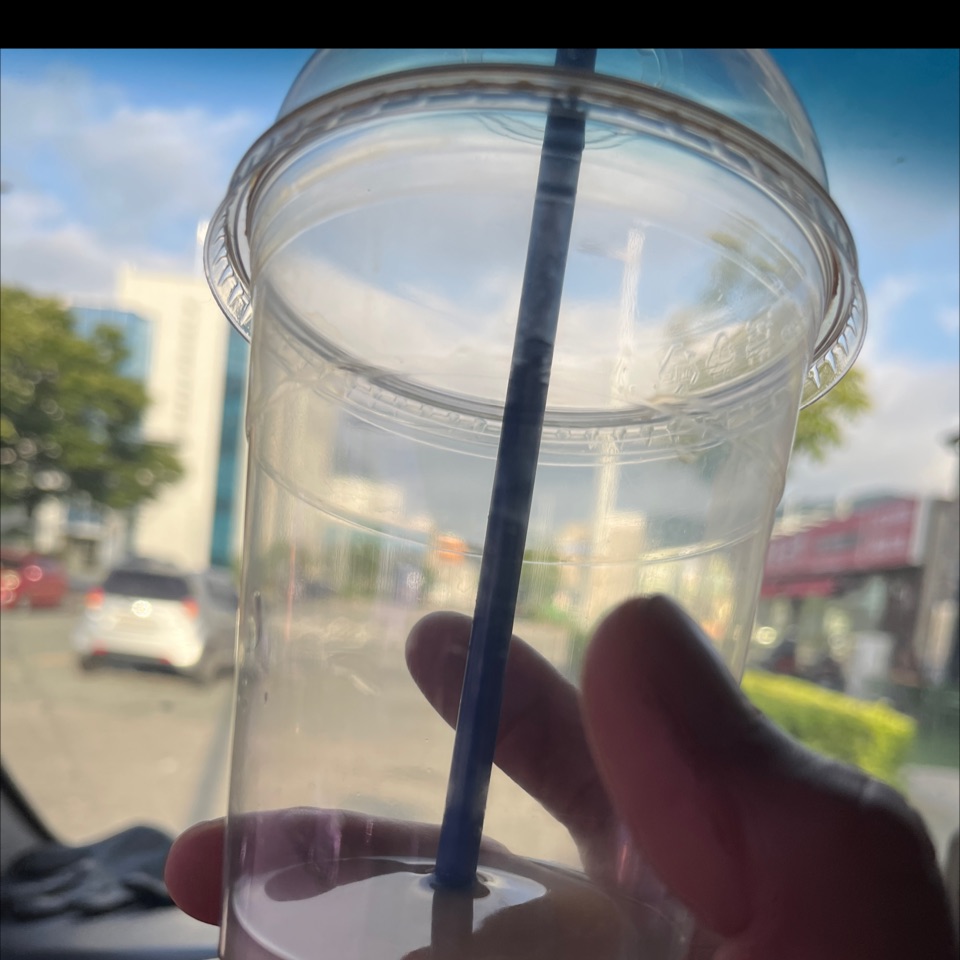 디카페인을 주문했는데 커피향이 좀 약