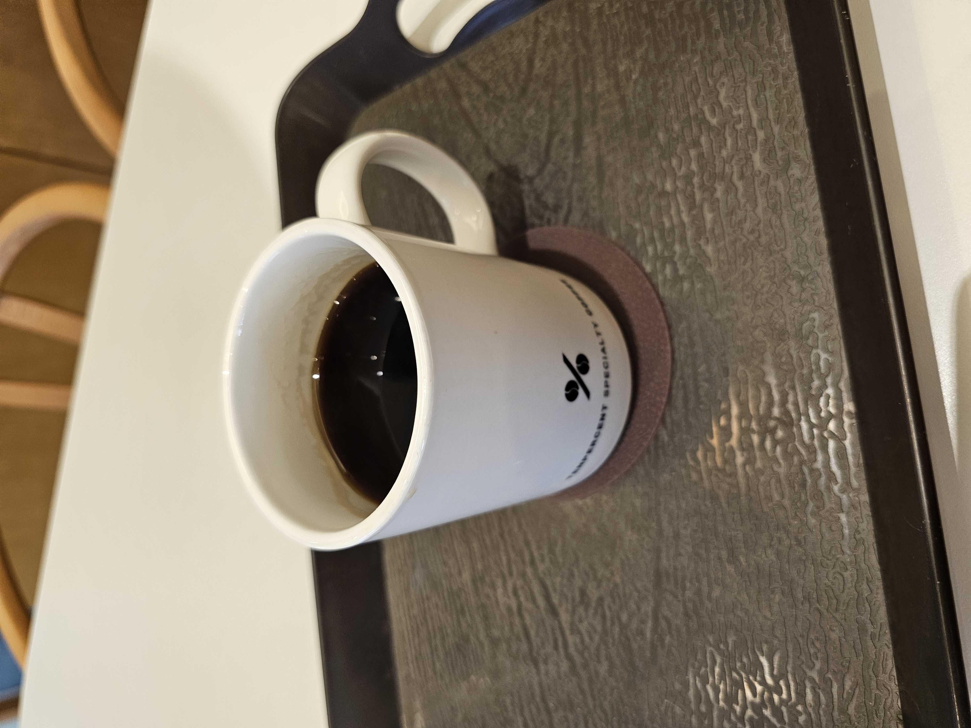 다크아메리카노가 산미없이 구수하니 맛