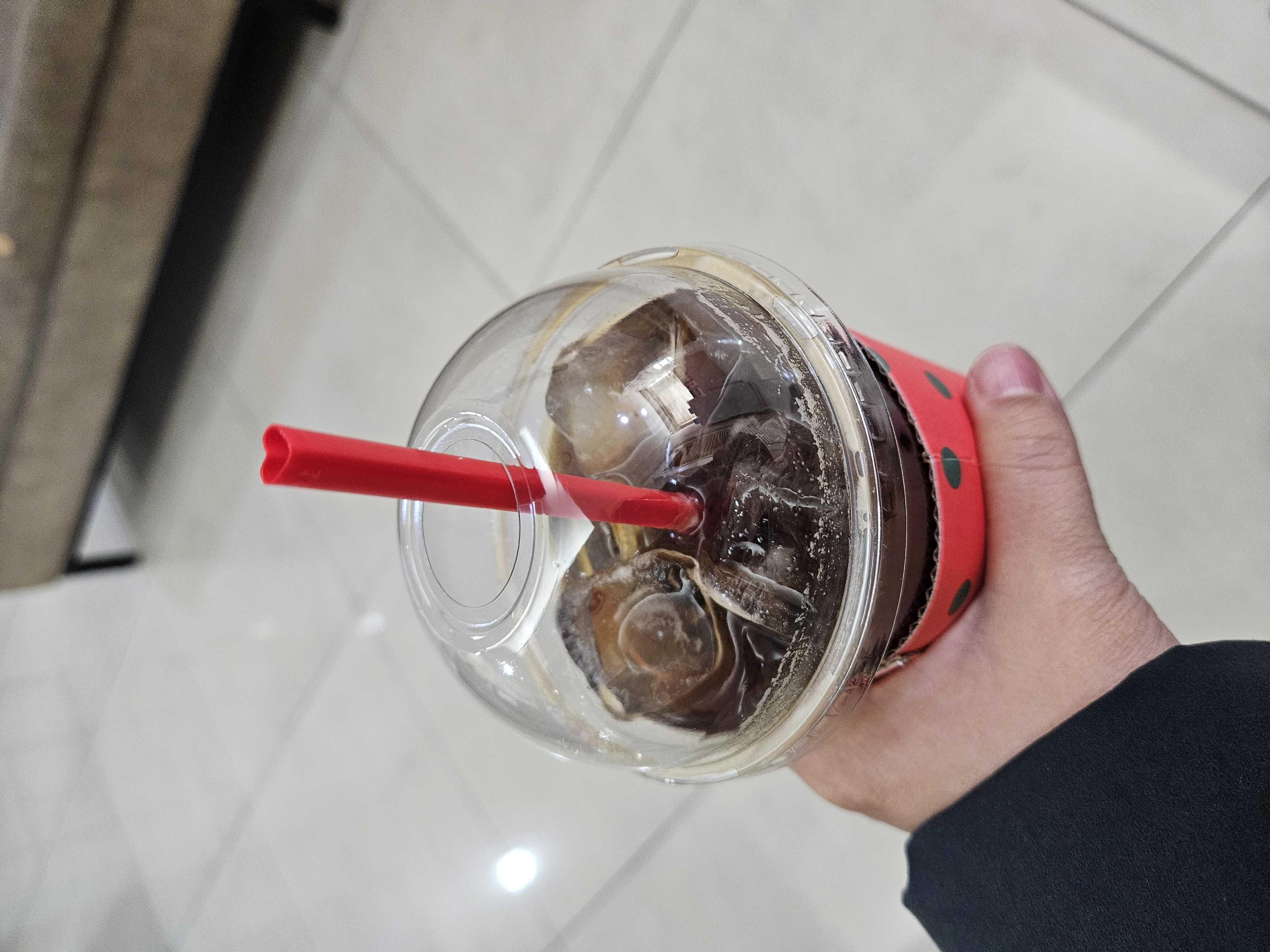 근처 카페 많지만 여기가 젤 좋아요!