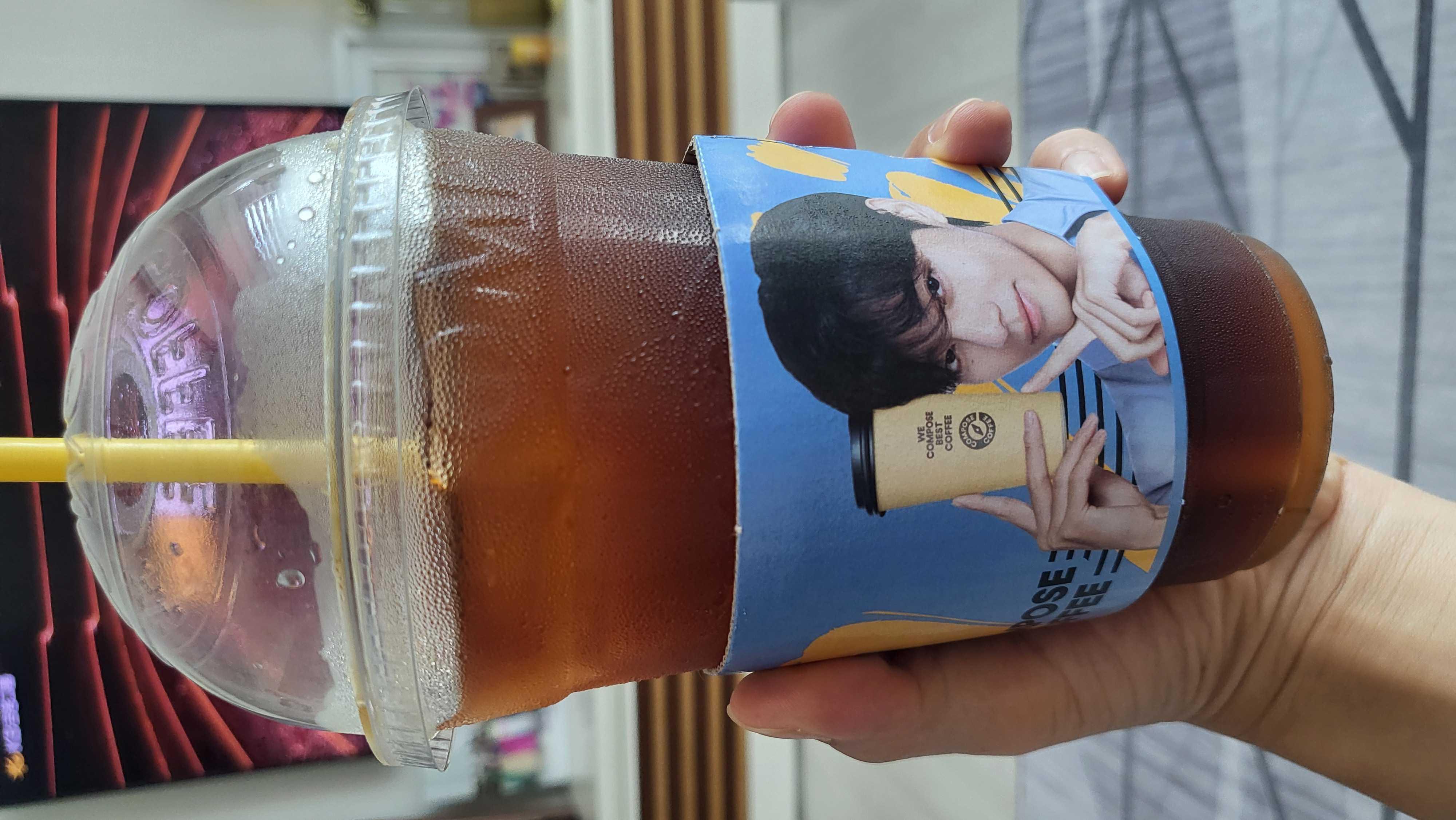 역시  아침엔  컴포즈 아이스커피!!