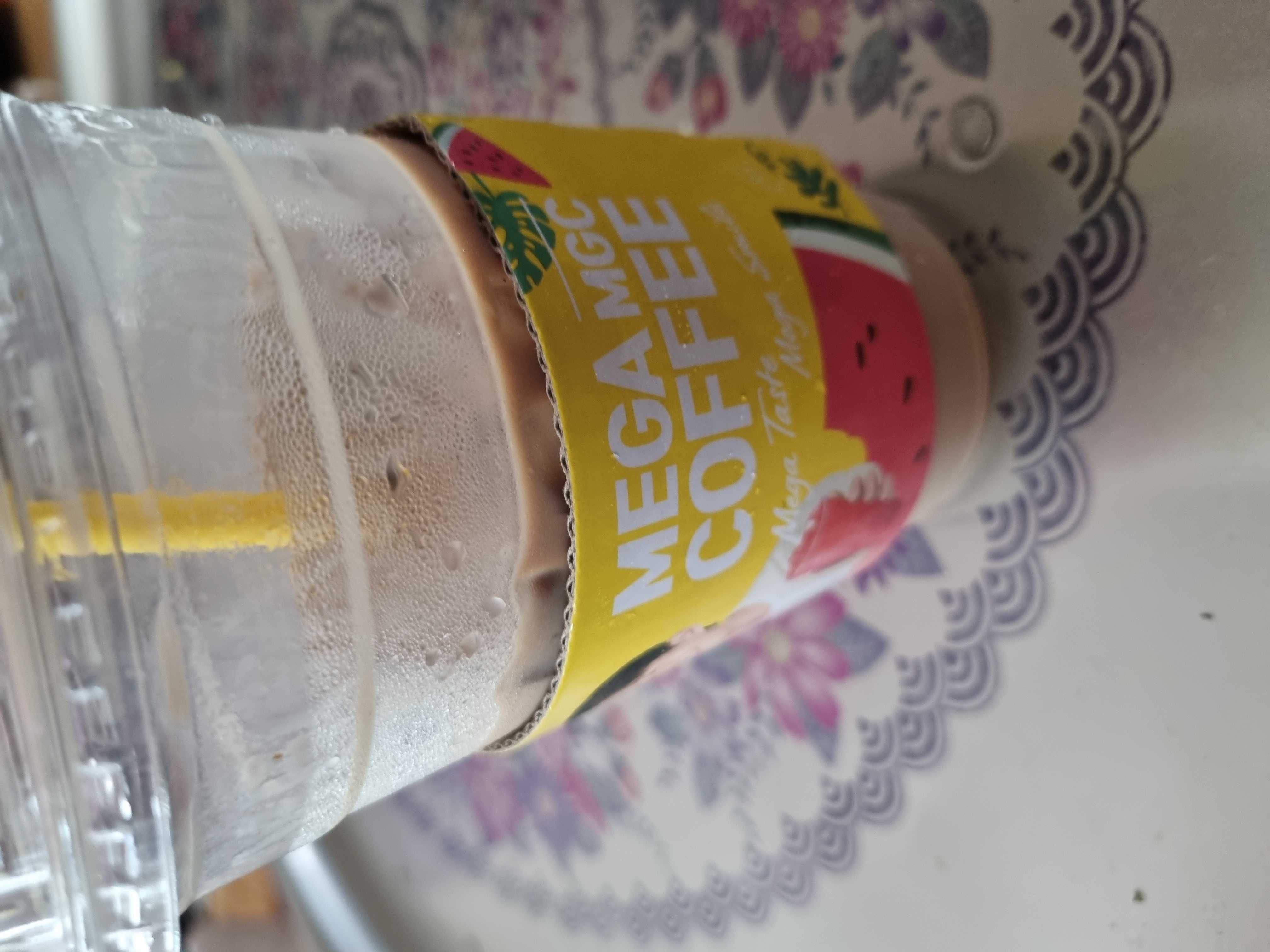 메가커피 큐브라떼 너무 맛있어용
