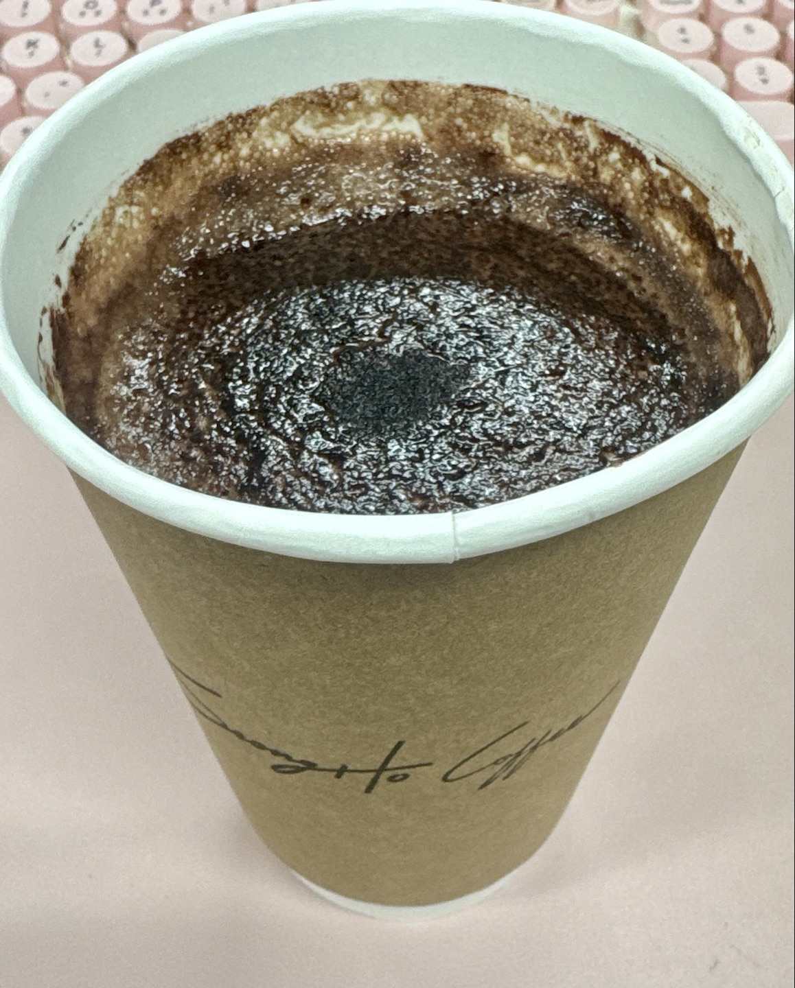 핫초코의 계절 ☕️🍫
시즌 신메뉴 