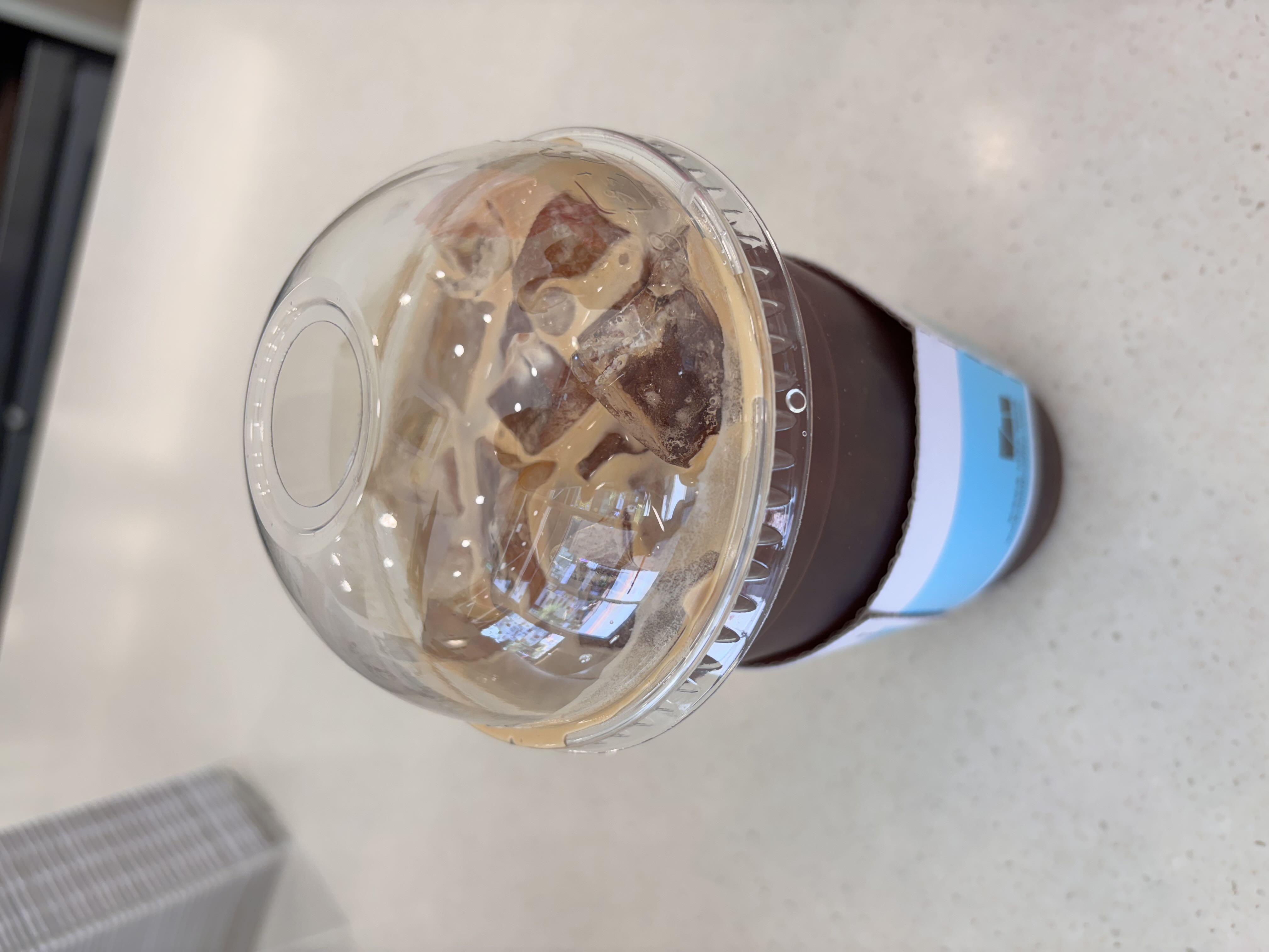 굳 맛있어요 디저트류도 맛있어서 커피
