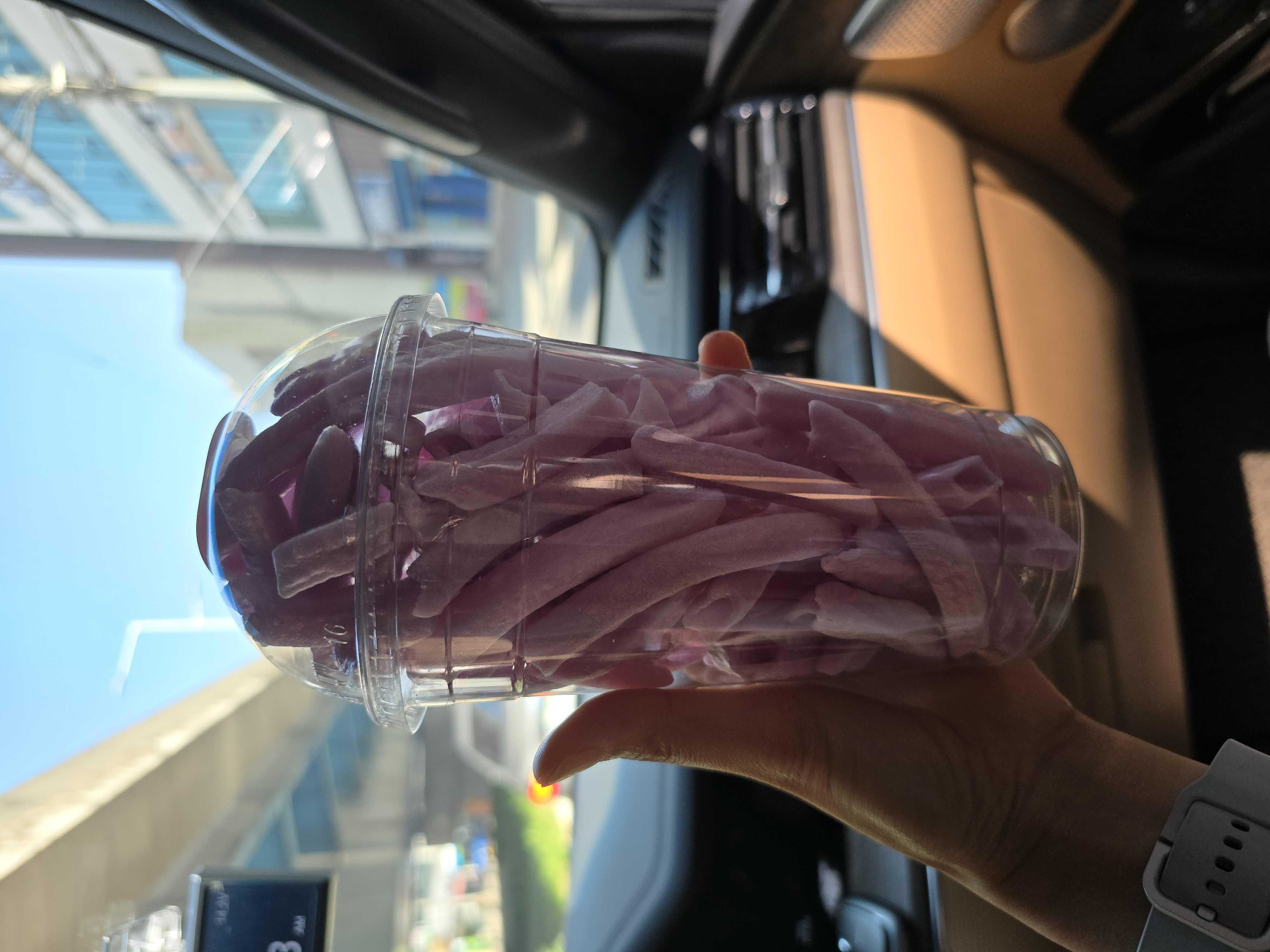 커피 한잔에 아침부터  큰 서비스를 