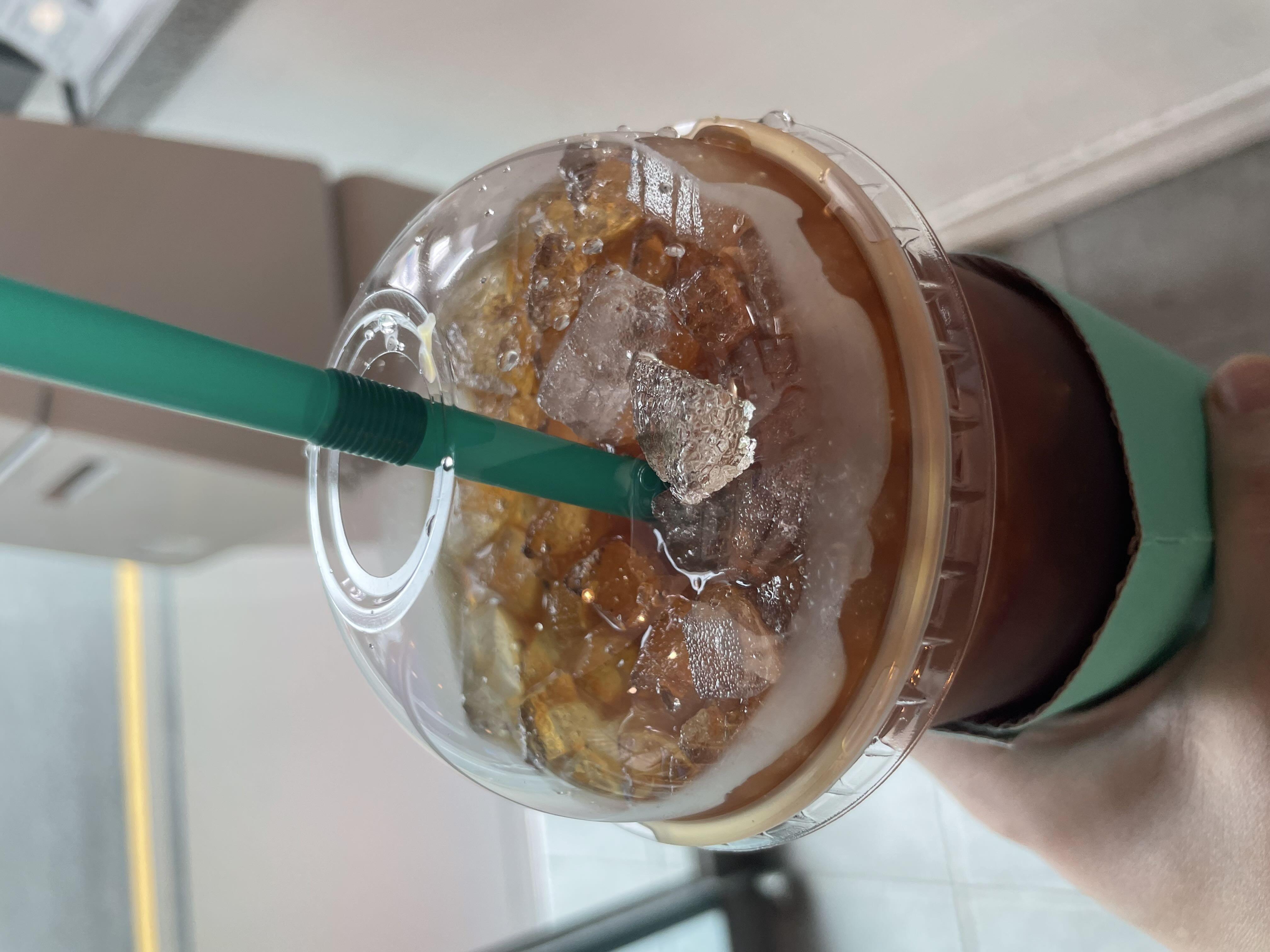 오가며 종종 들러사먹는데
커피맛있고 