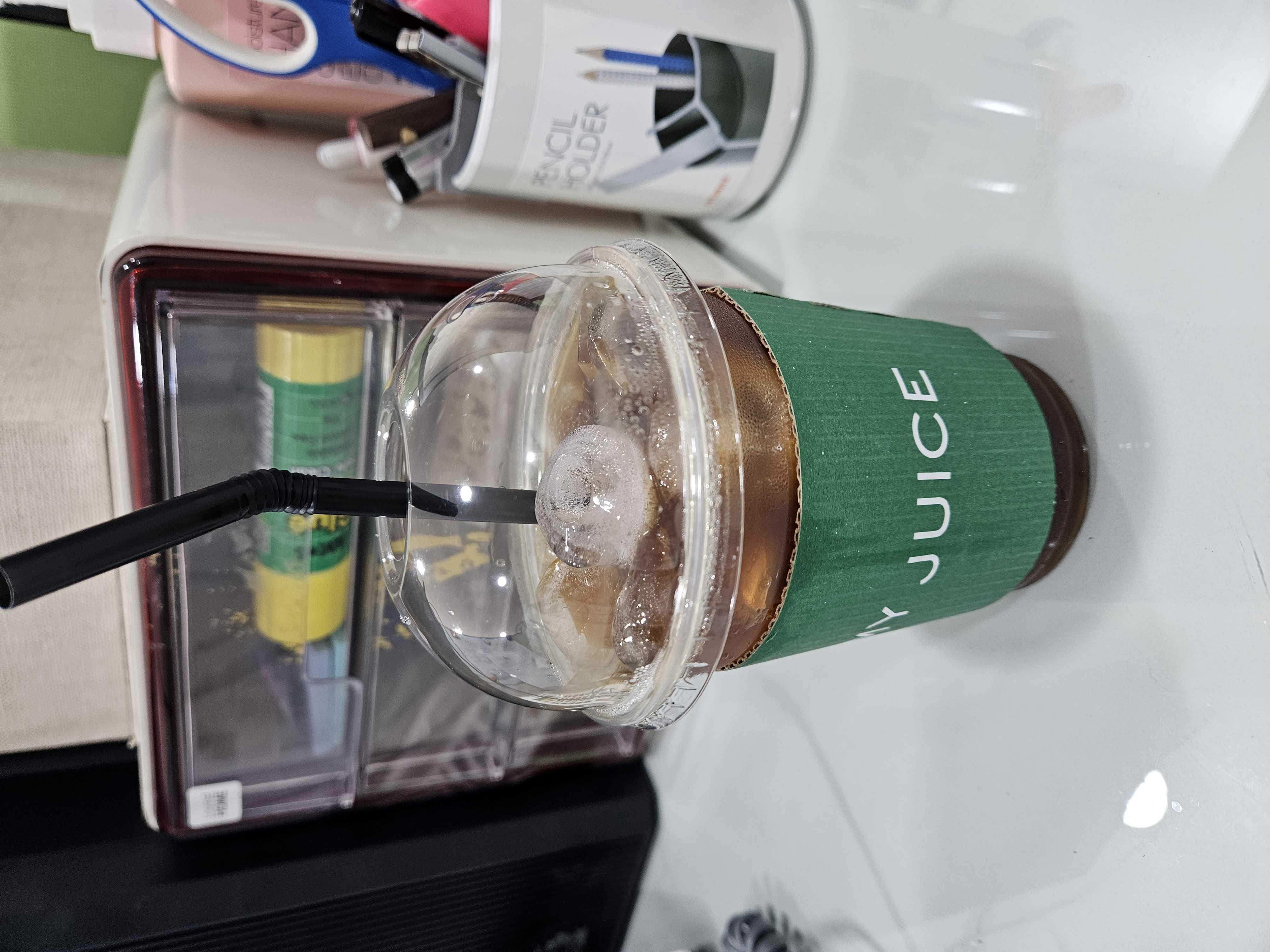 직원분이 친절하시고 커피 맛있습니다!