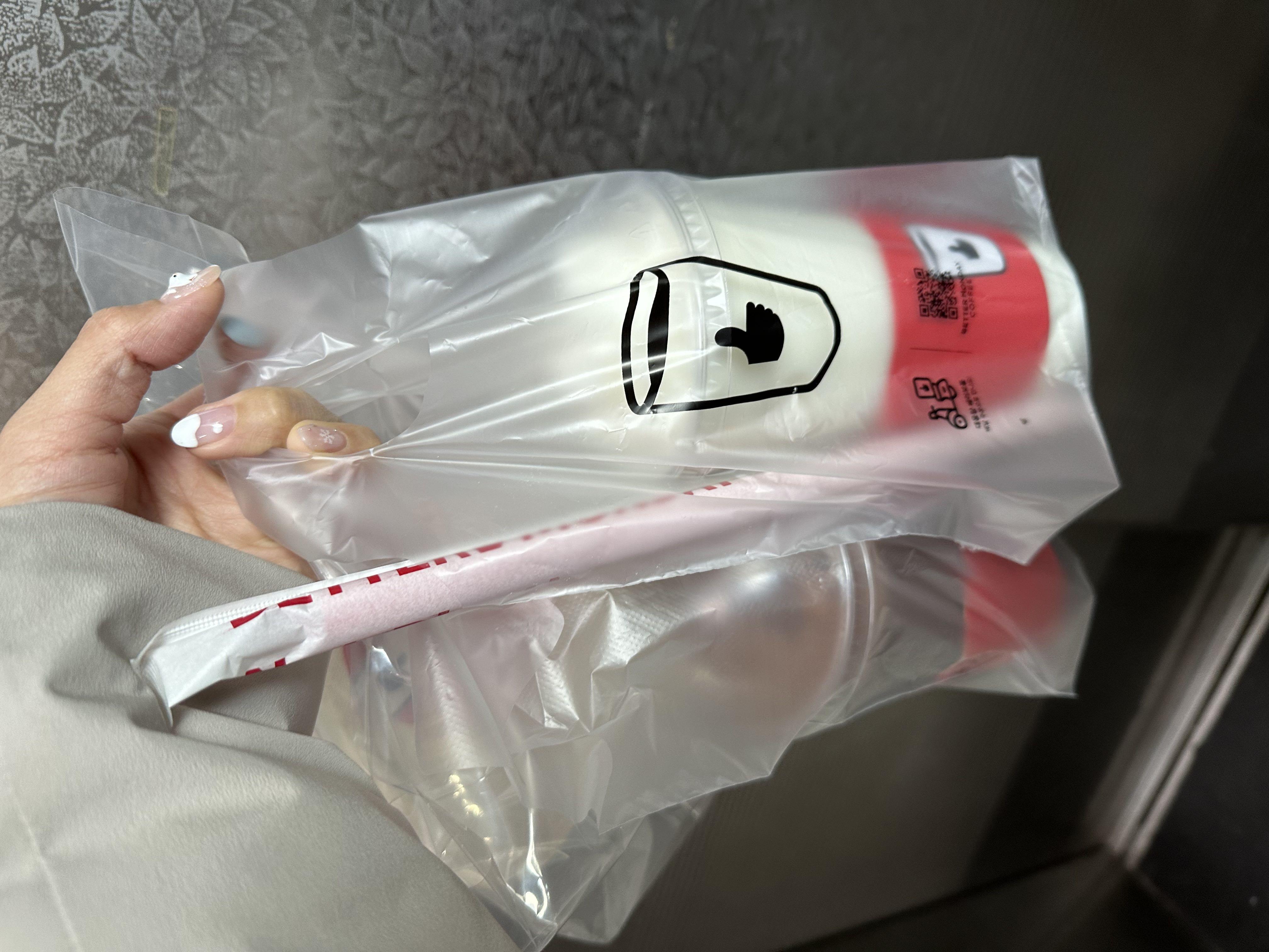 매번 아침마다 카페인 수혈 담당 ෆ 