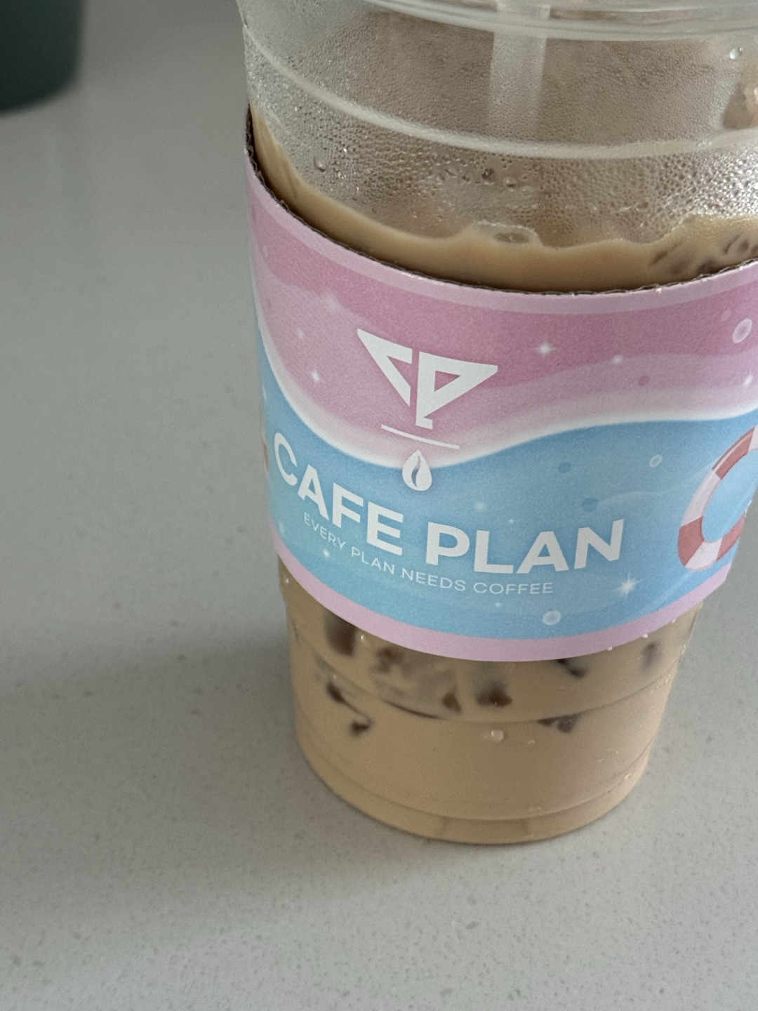 라떼 맛있어요~~!! 그리고 간얼음 