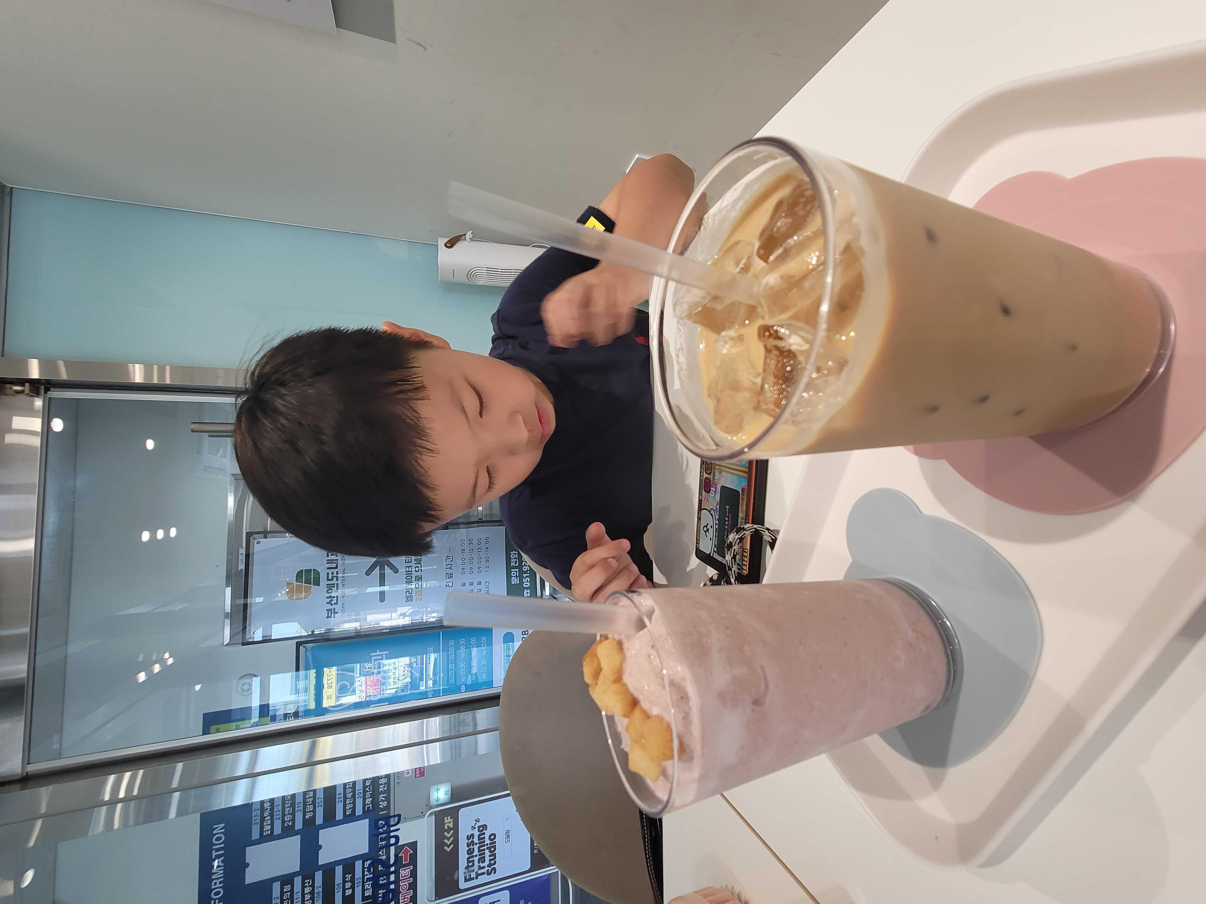 우리동네 친절한 블루샥👍
며칠전 아