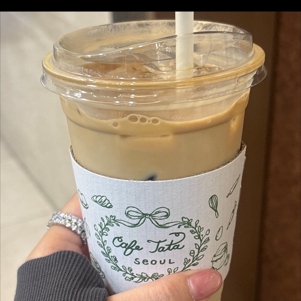 항상 모든 직원분들이 친절하시고 음료