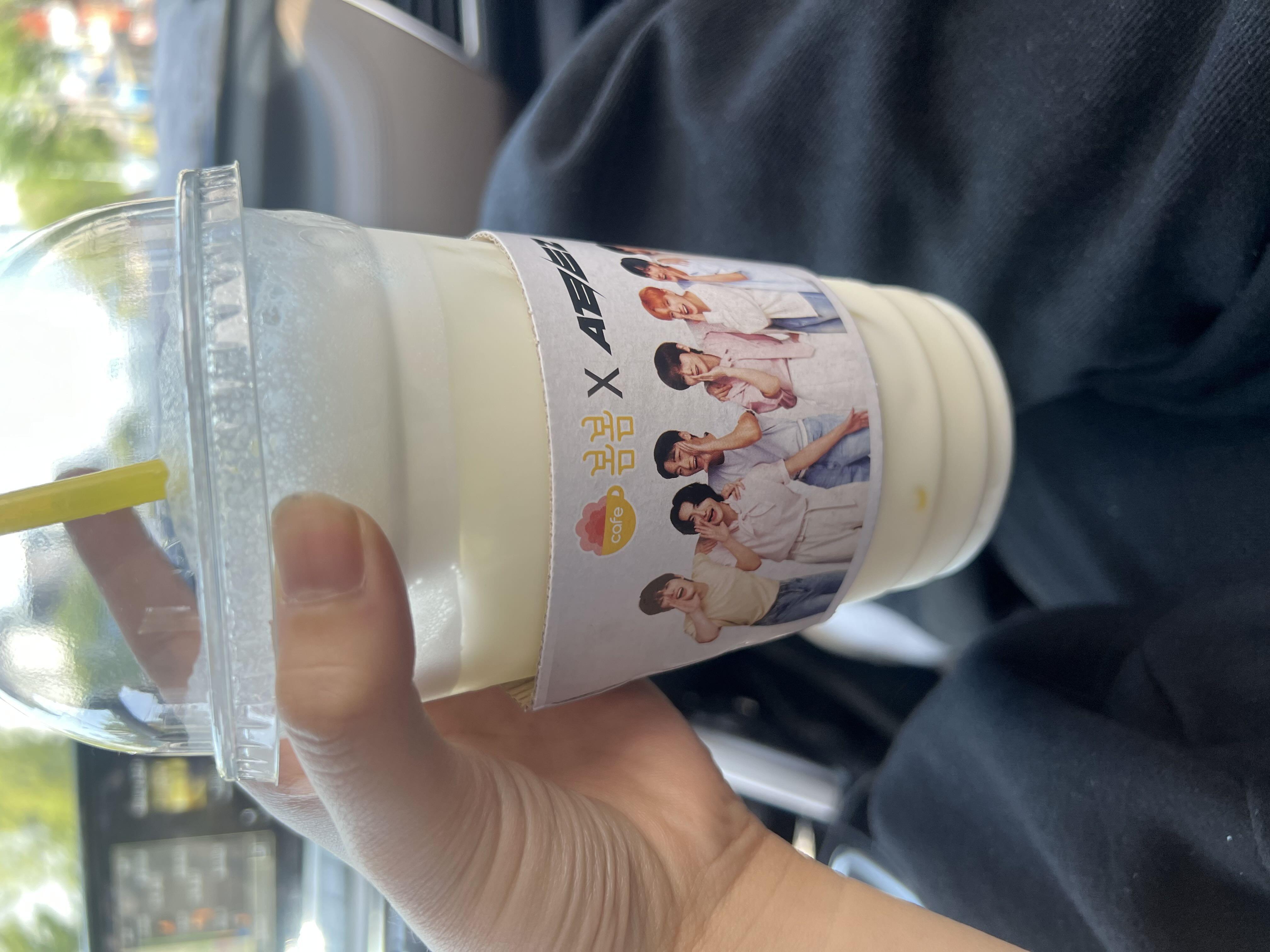 피치요거라씨,, 섞어달라고 했었는데요