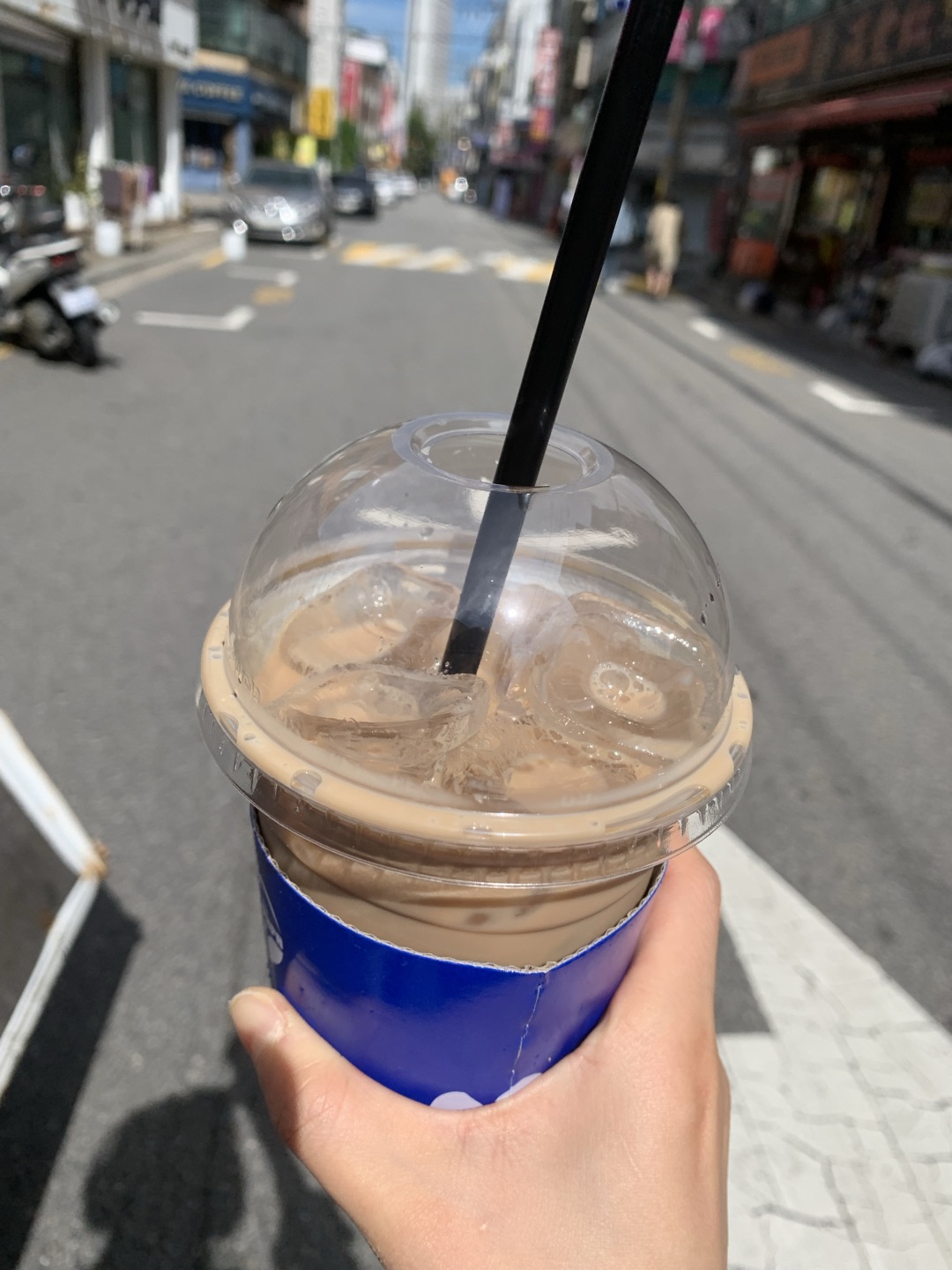 제가 먹은 밀크티 중 제일 맛있습니다