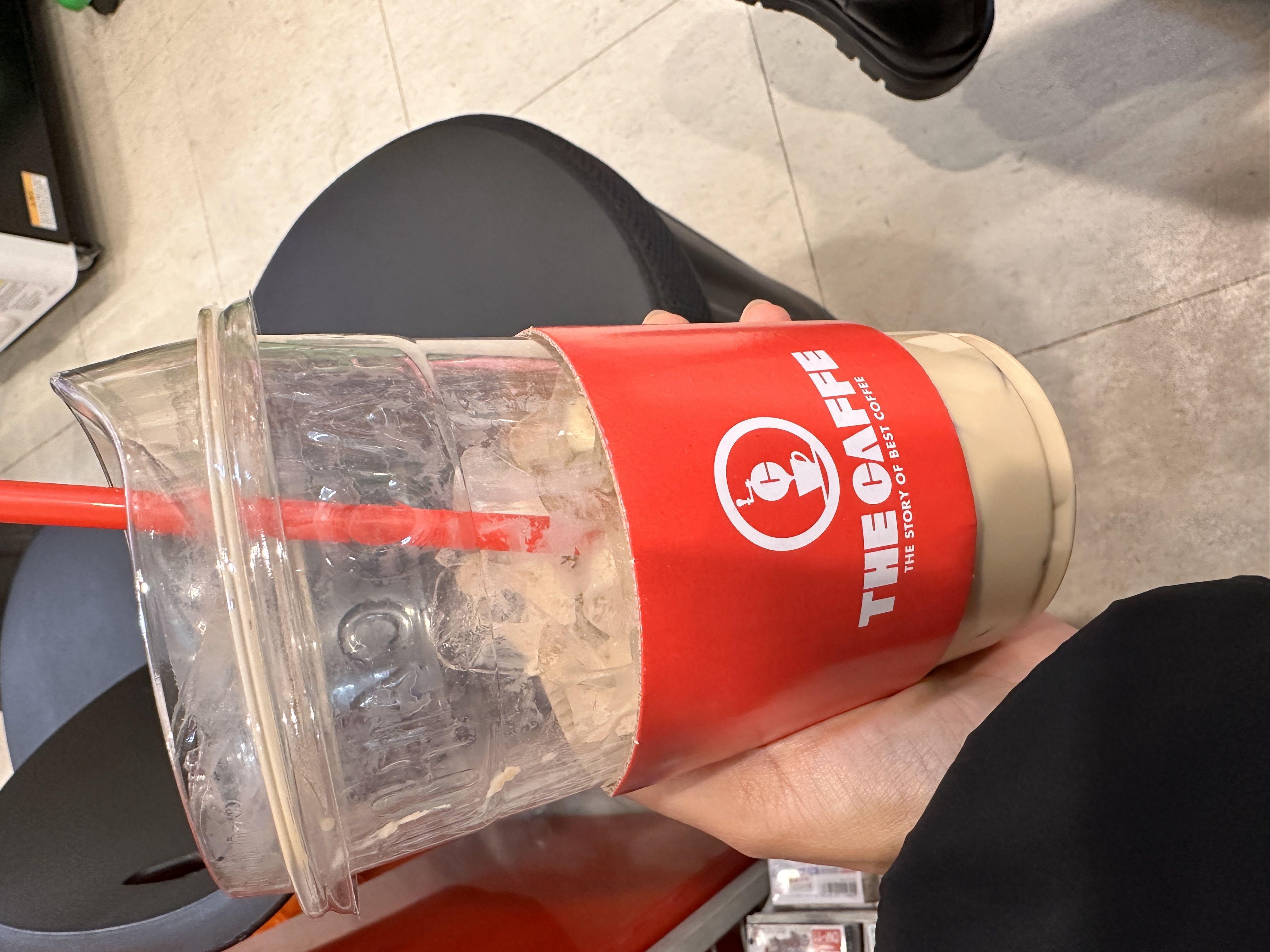 리뷰가 제일 많은 시크릿 라떼를 주문