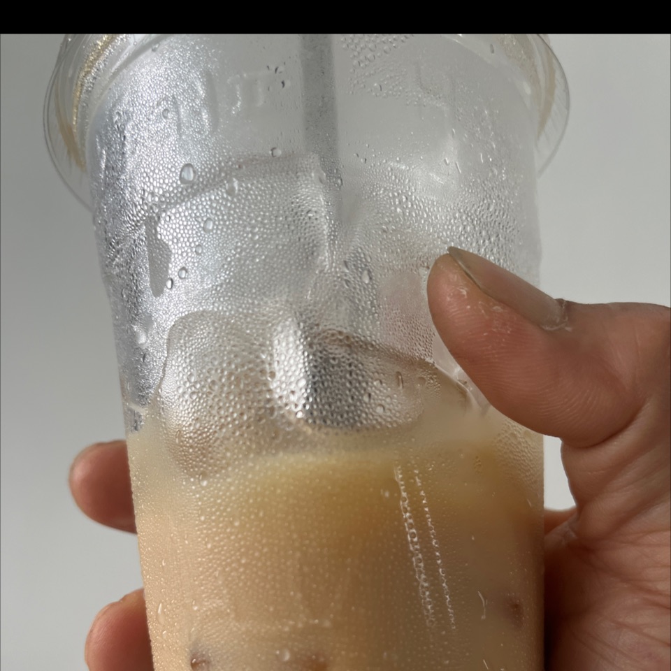 항상 우유를 적게 넣어서 마시는 편인