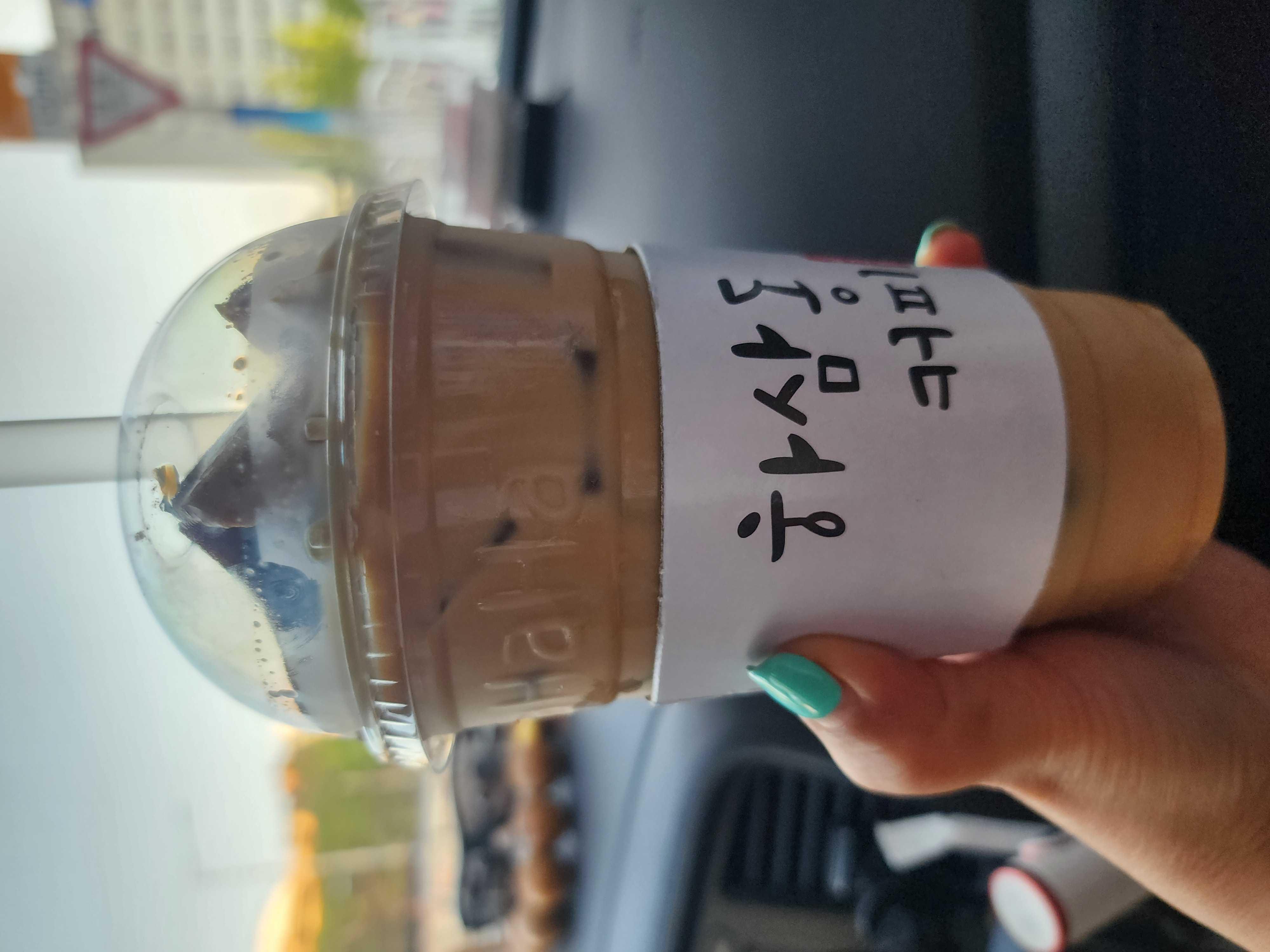 넘친절하시고 커피도 짱~~맛나고 단골