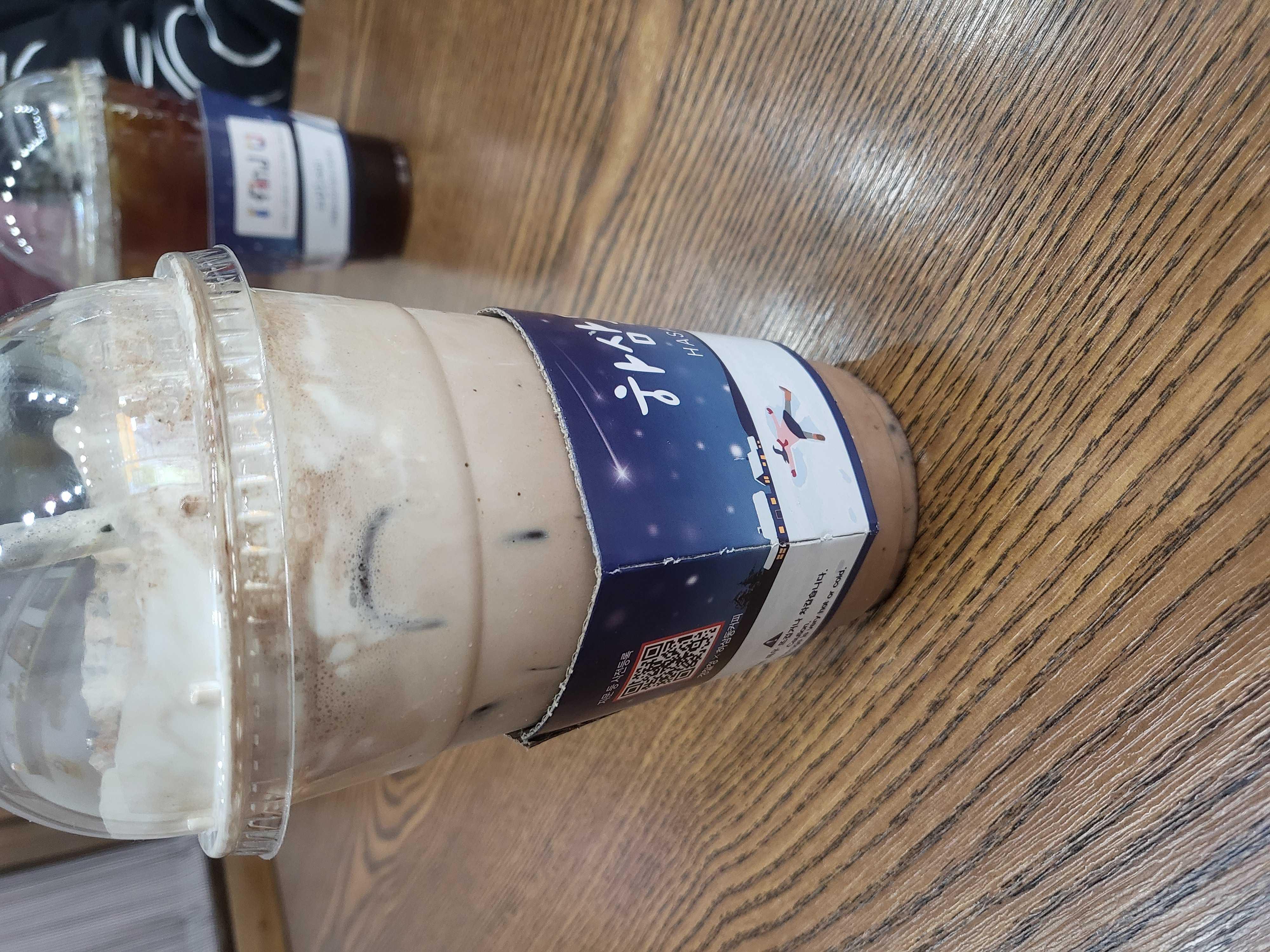 점장이름표 다신분 불친절하네요.
앞에