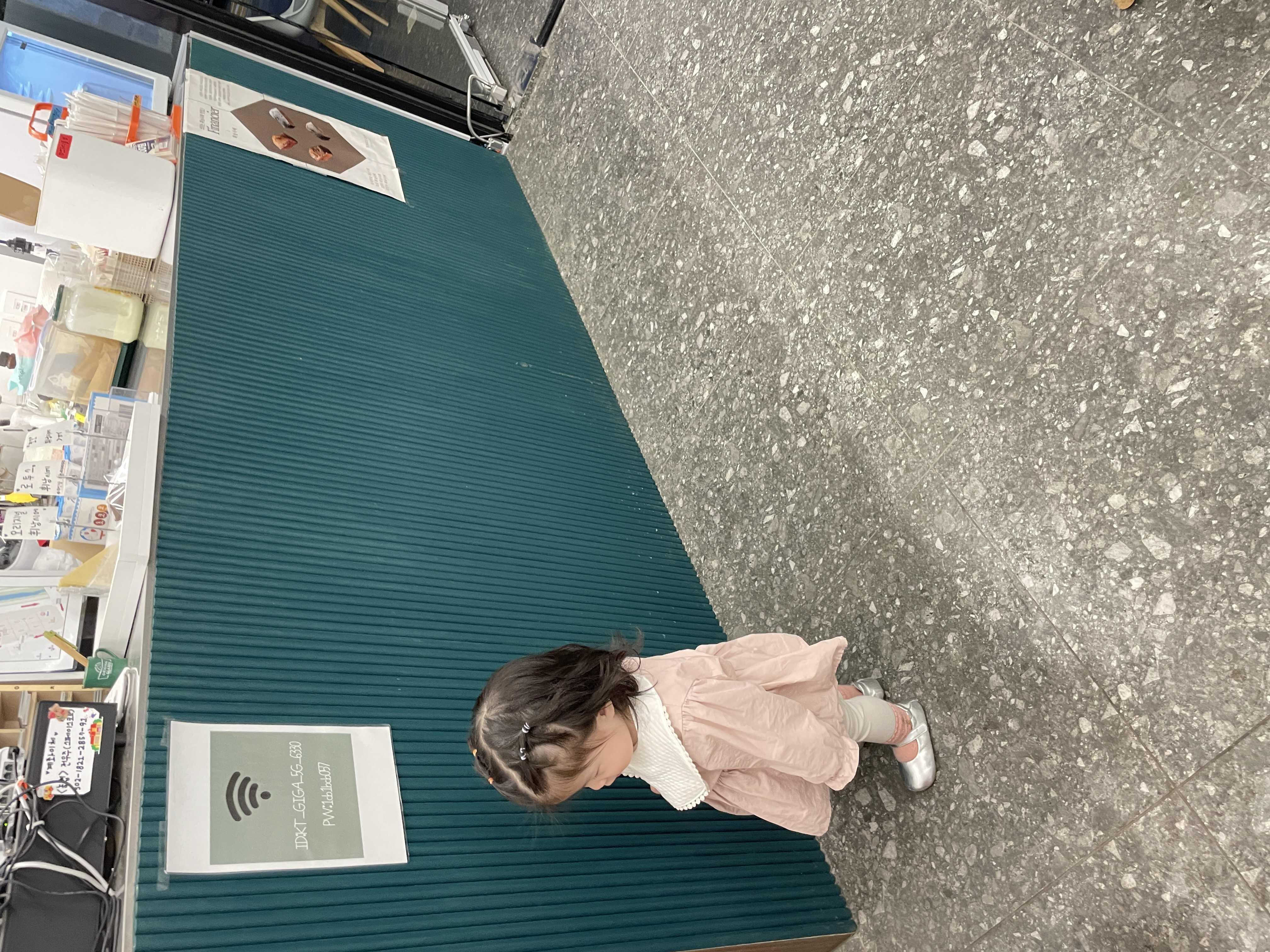 아기랑 함께 방문했는데 직원분이 아이