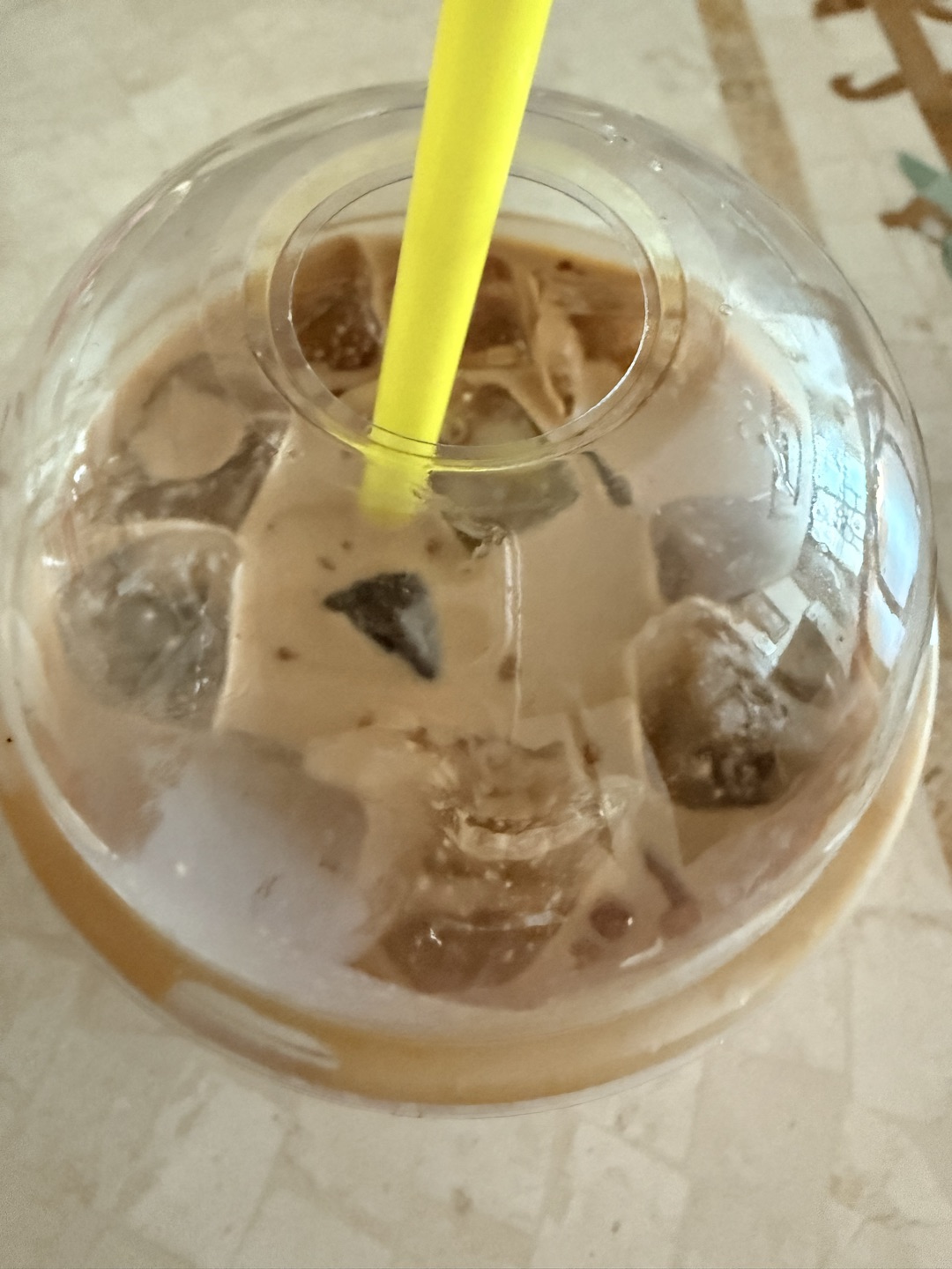 첨 먹어보는 메뉴 맛나욘🥤💕