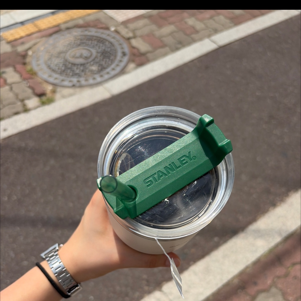 저어서 마시라고 친절하게 설명해주셨어