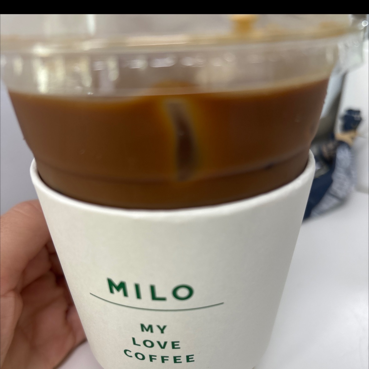 커피도 맛있는데 커피 홀더 도 예뻐요