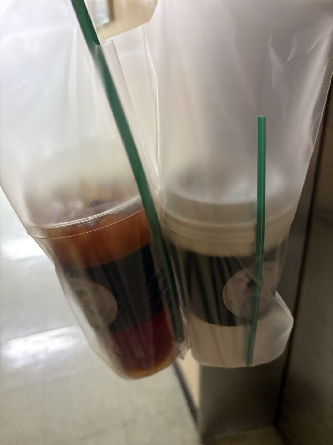 모닝 커피 잘 마실게요 ㅎㅎ
감사합니