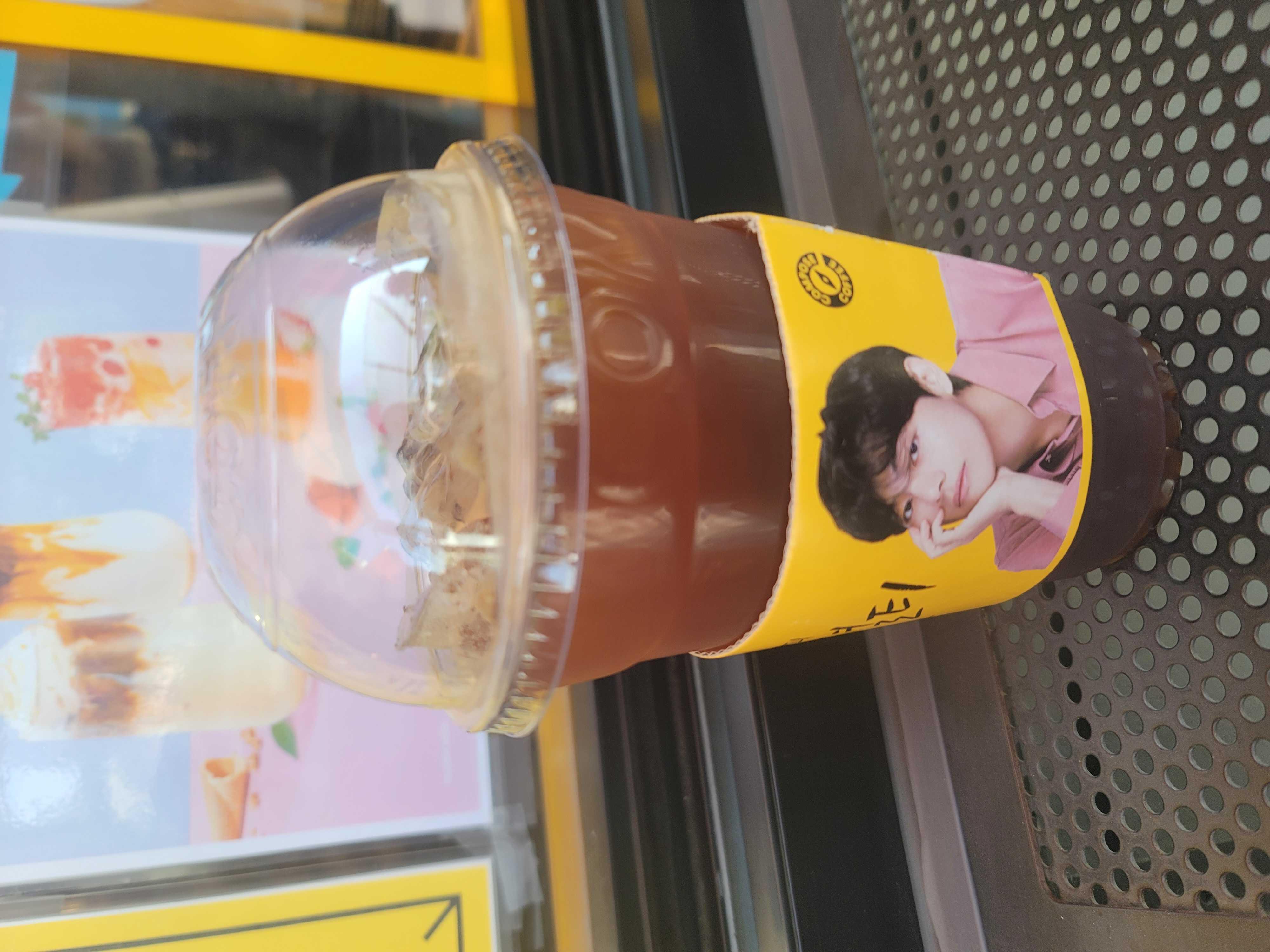 훅 더워진 날씨에 출근도장을 찍고있어