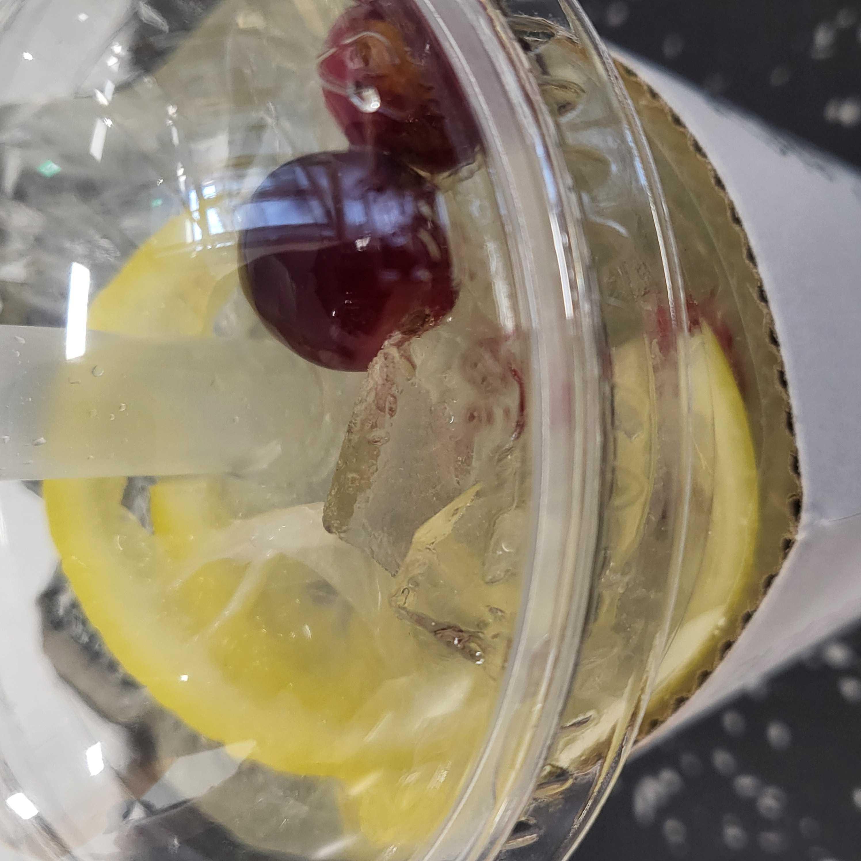 텐퍼센트 레몬에이드 맛있는데 왜 사람