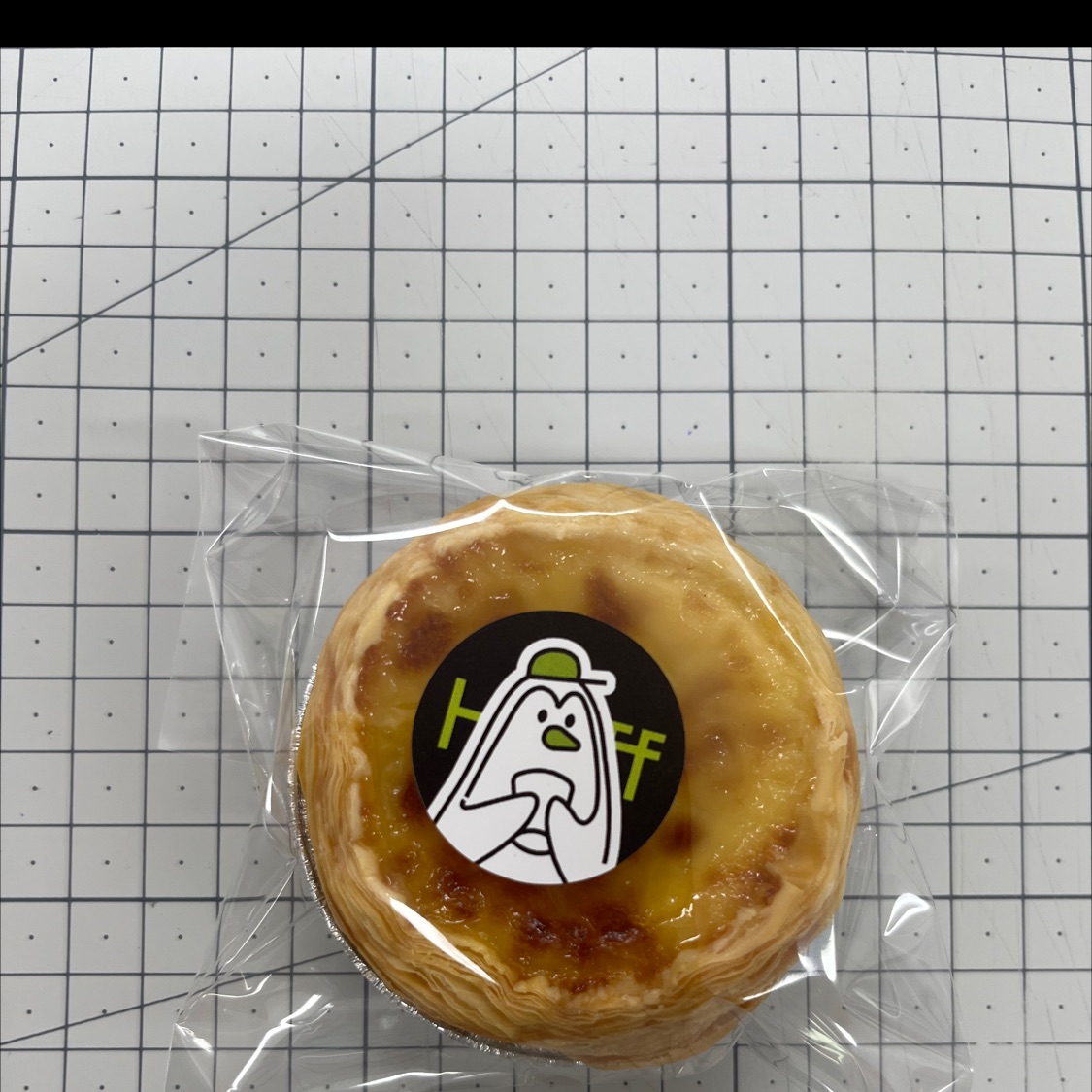 빵 굽는 향이 나더라구요 
천장이 높