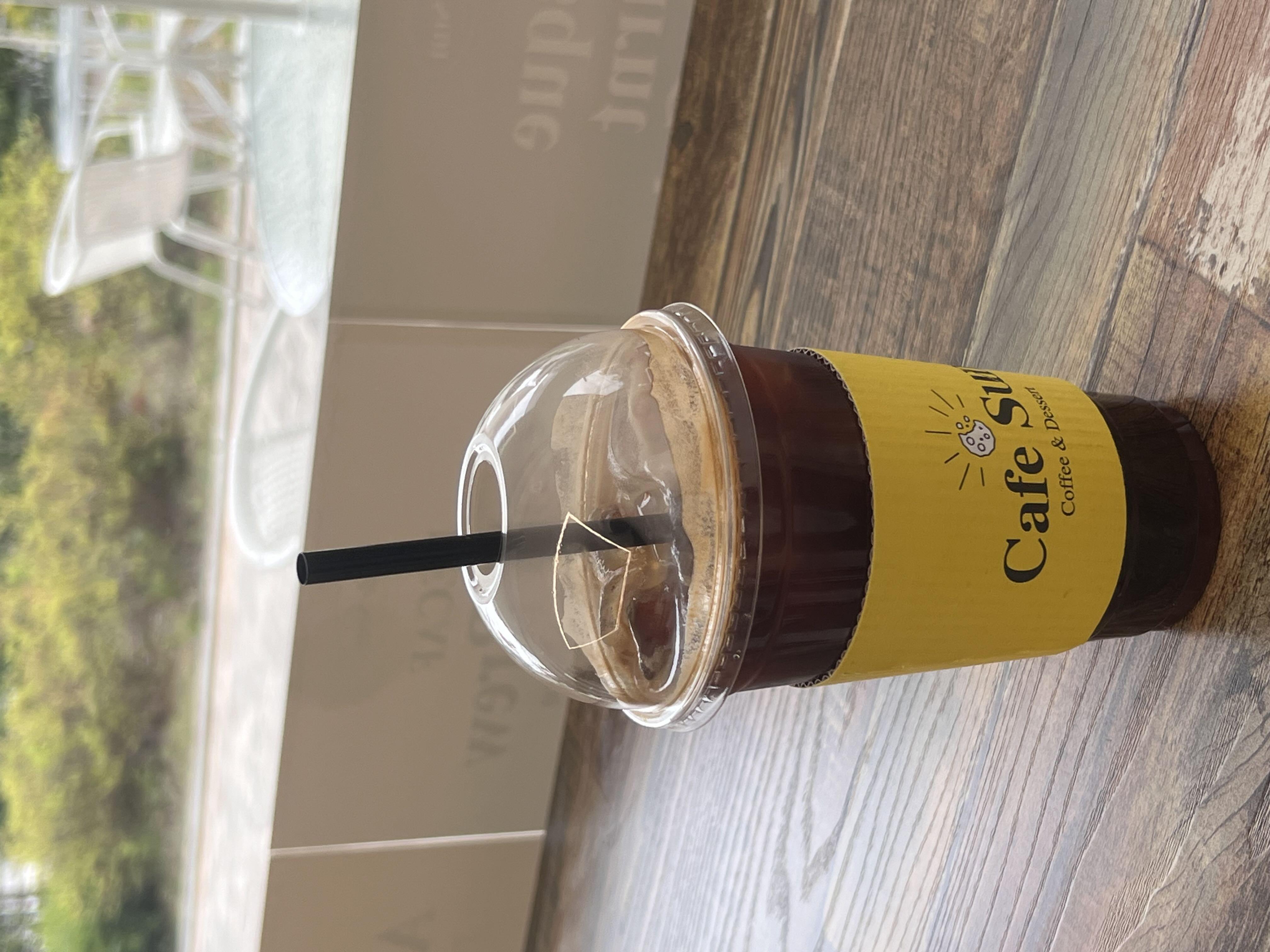 집근처 아메리카노 여기서만 사 마셔용