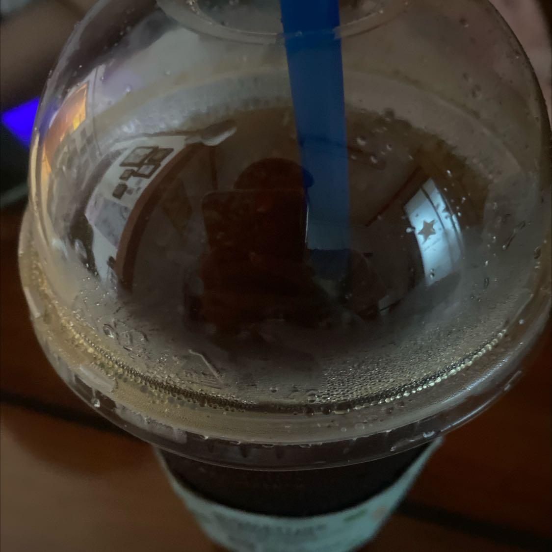 커피는 말 할 것도 없고 사장님 아침
