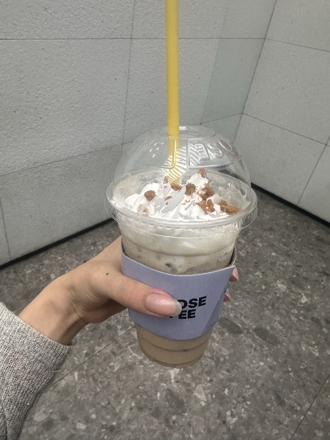 진한 로투스맛나요 엄청 맛있어요!!!